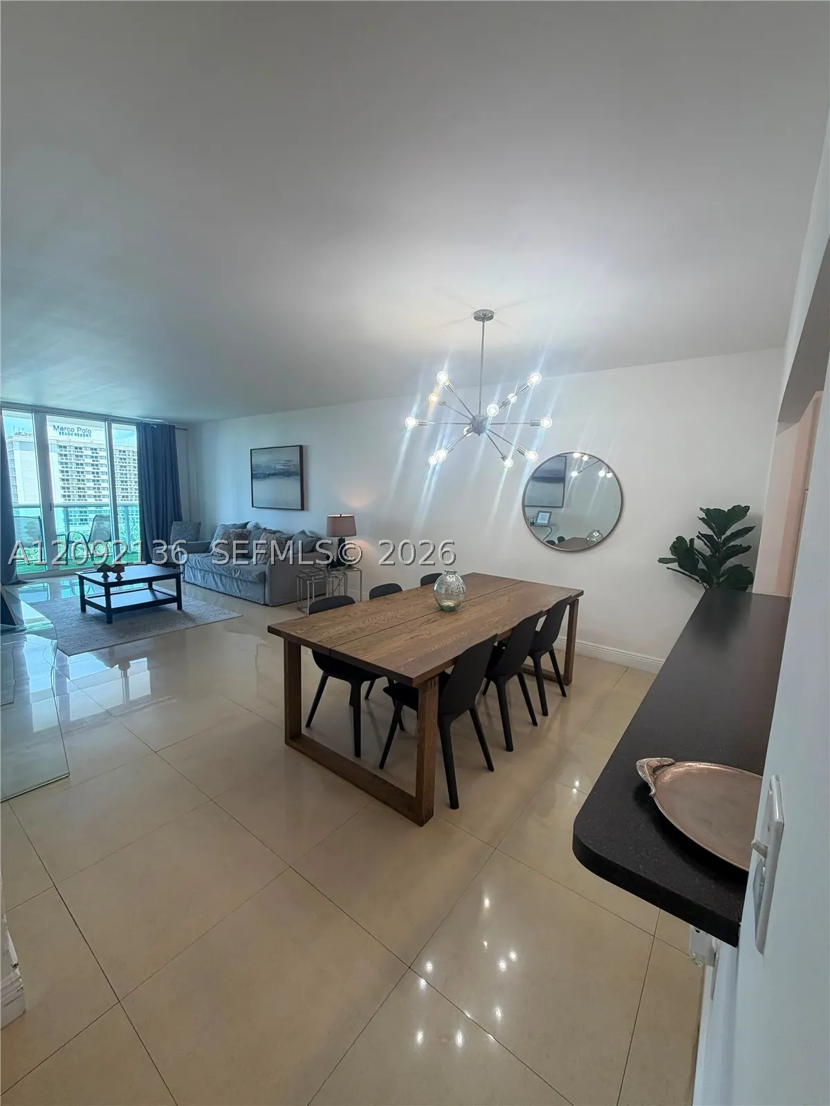 19370 Collins Ave #911