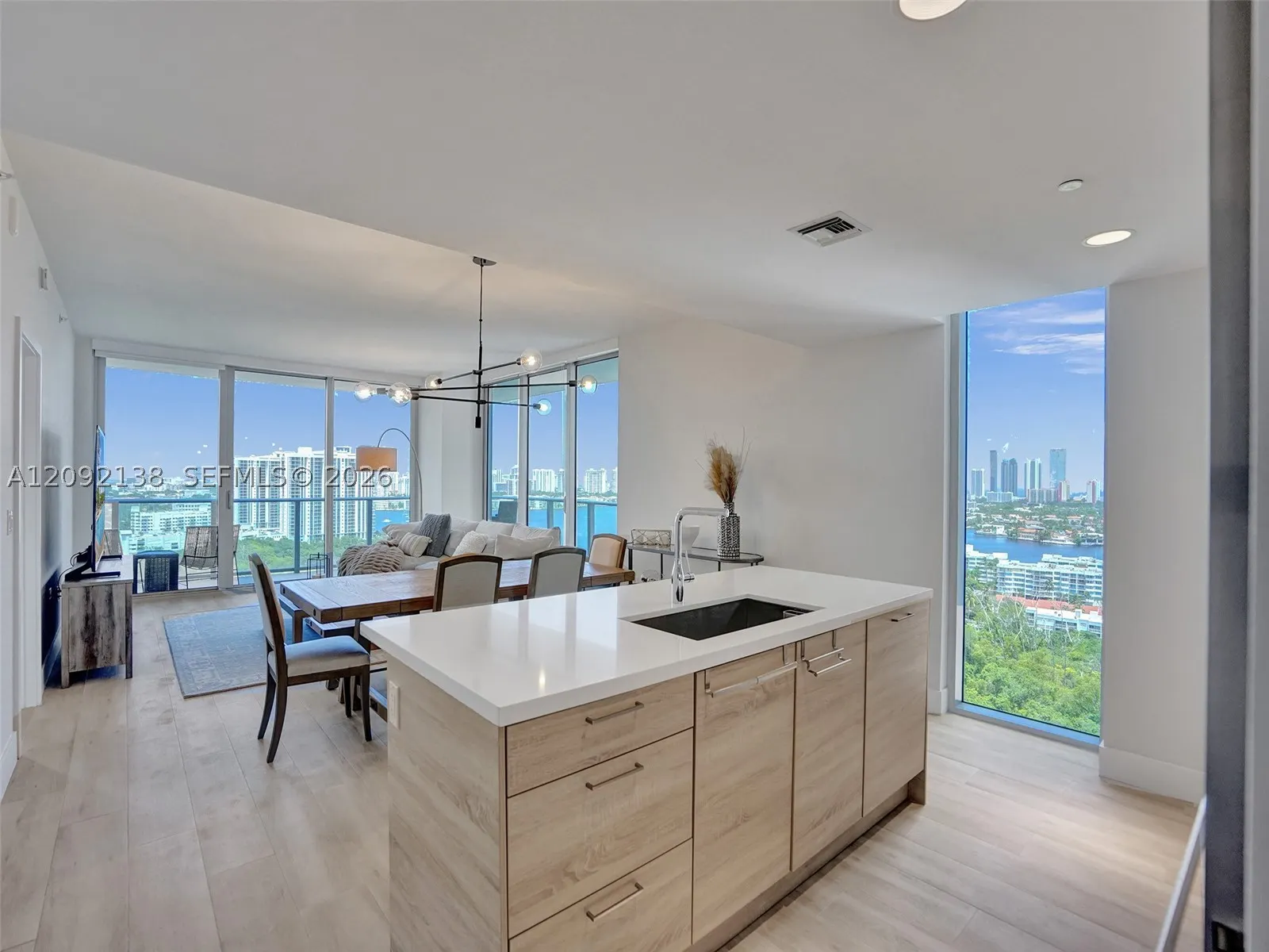 16385 Biscayne Blvd #2107