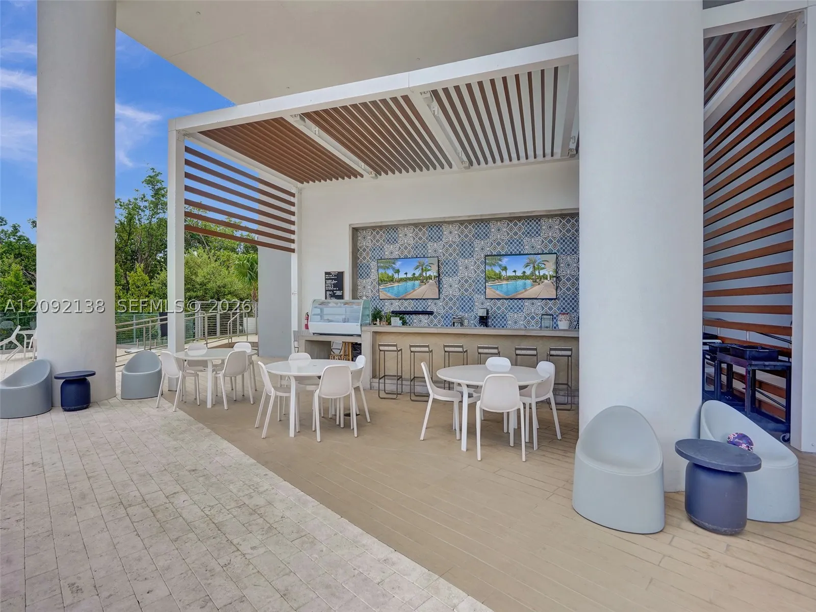 16385 Biscayne Blvd #2107
