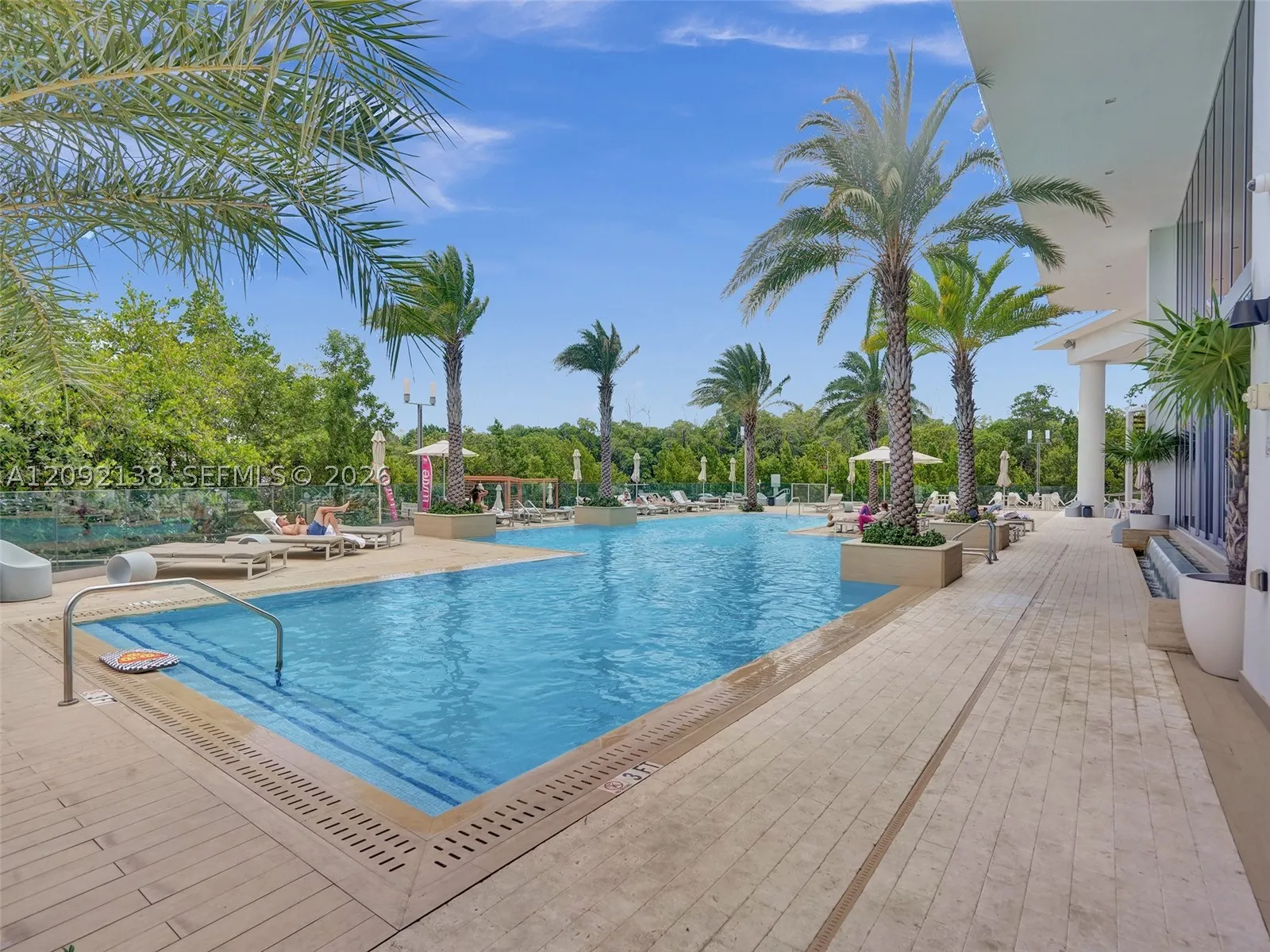 16385 Biscayne Blvd #2107