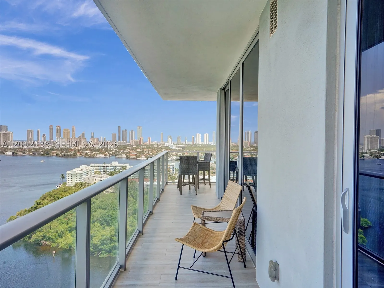 16385 Biscayne Blvd #2107