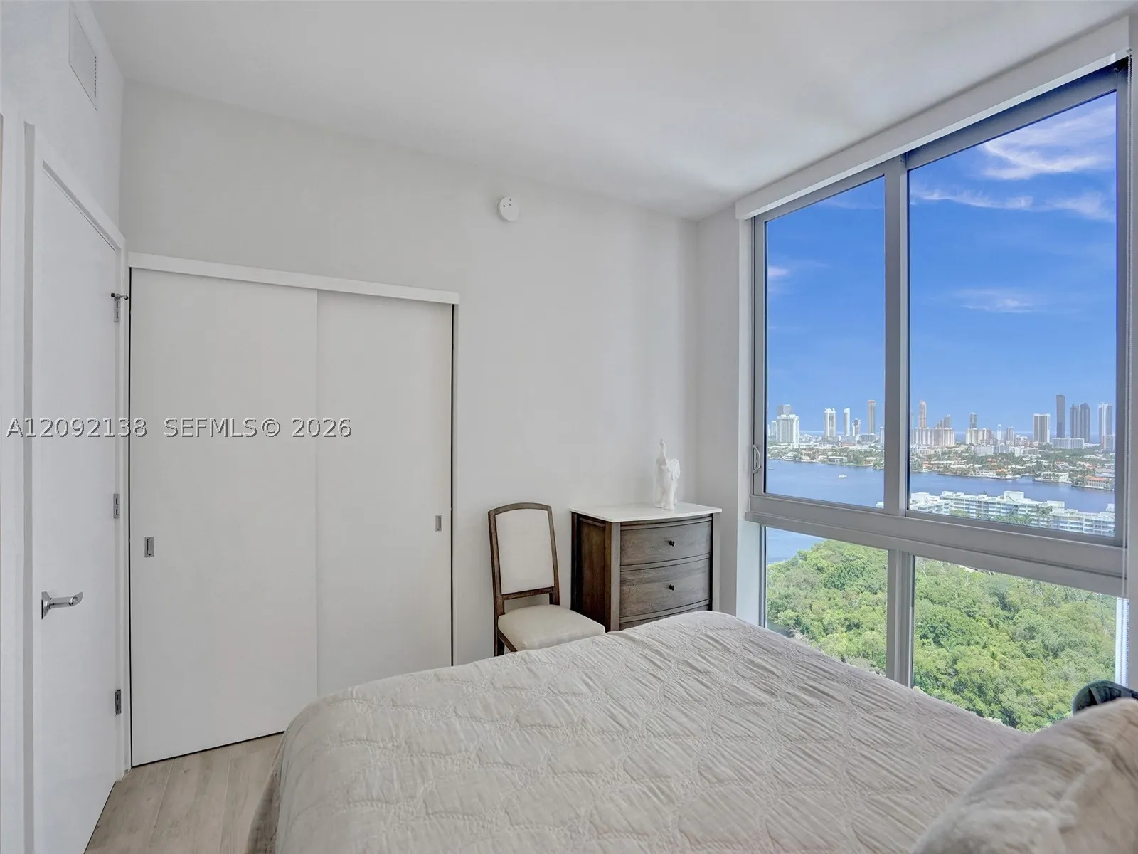 16385 Biscayne Blvd #2107