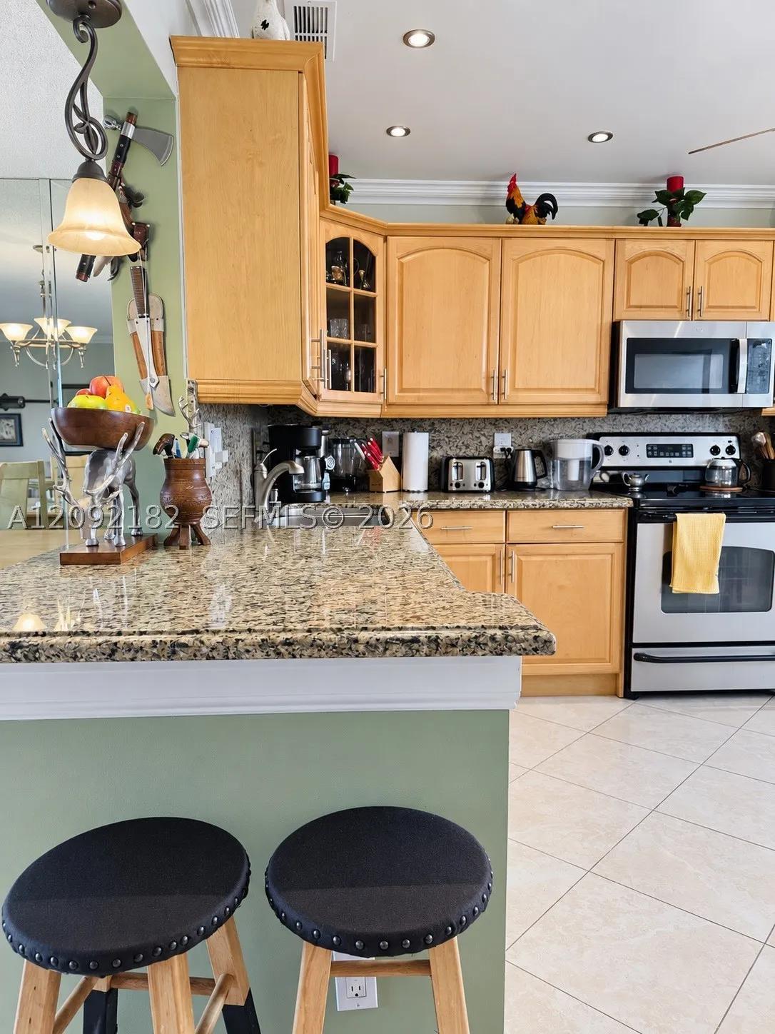 1000 NE 14th Ave #703