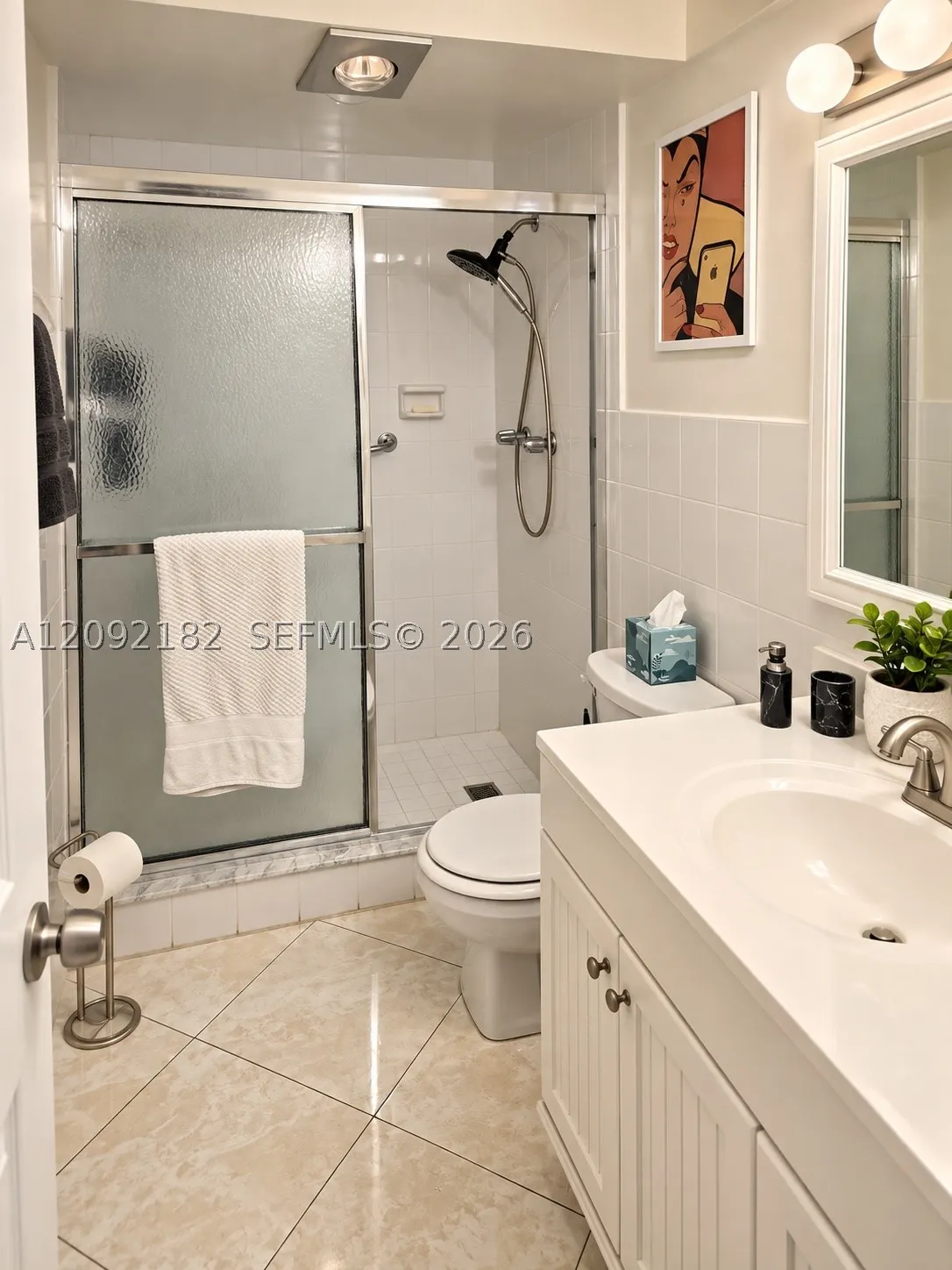 1000 NE 14th Ave #703