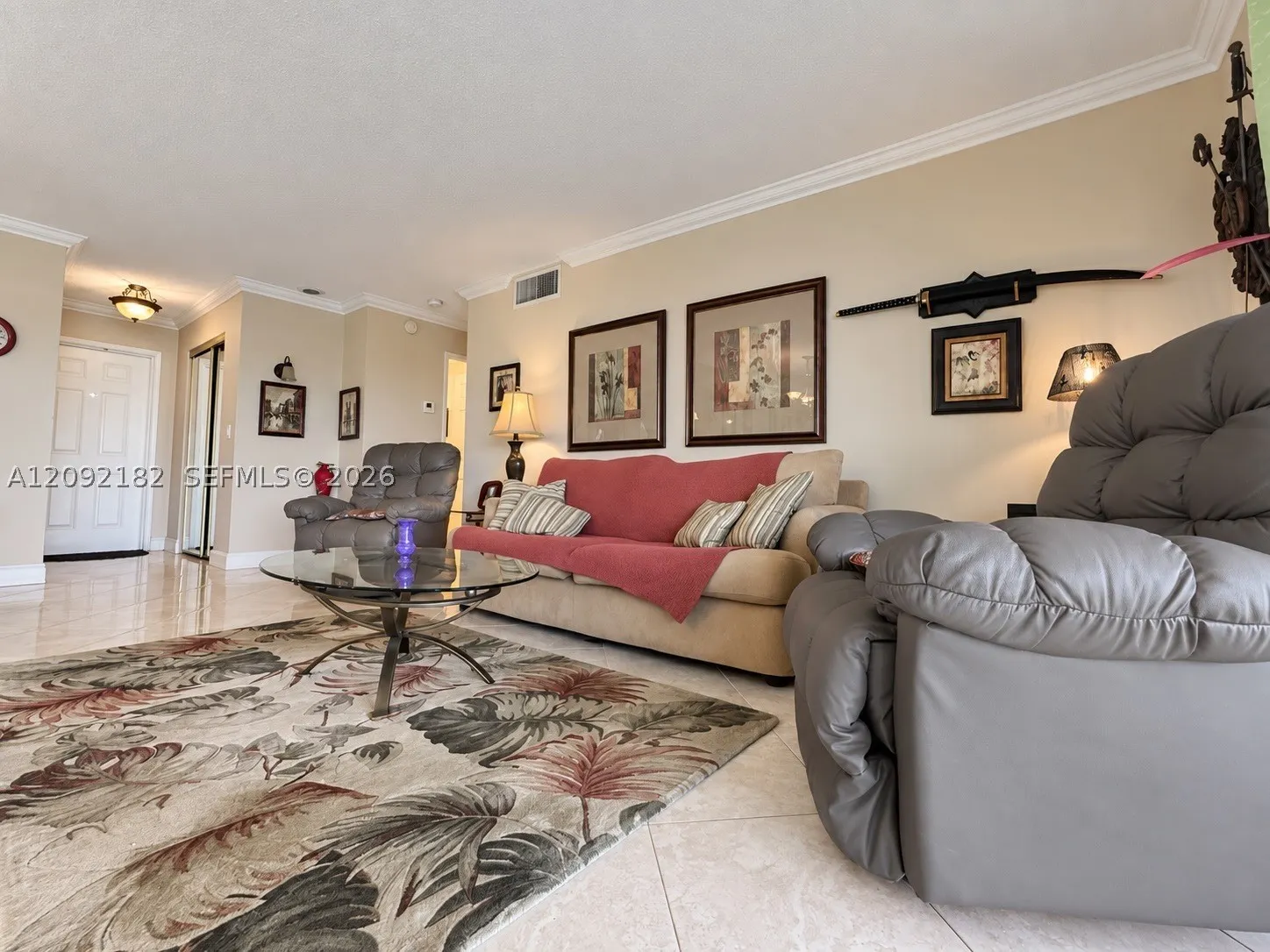 1000 NE 14th Ave #703