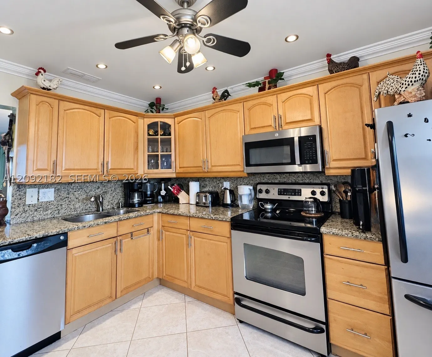 1000 NE 14th Ave #703