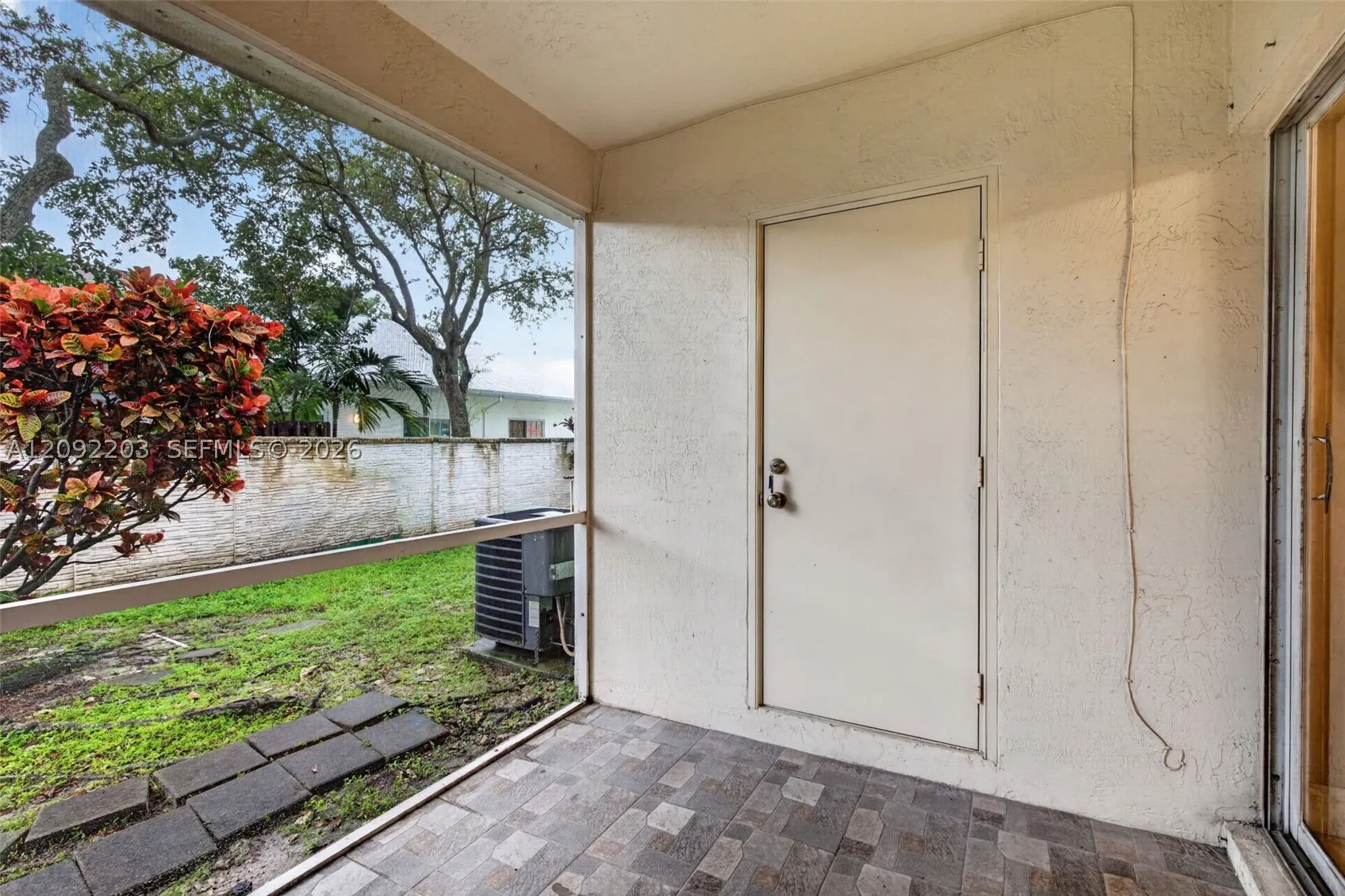 3176 SW 50th St