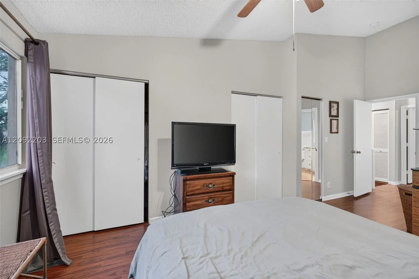 3176 SW 50th St