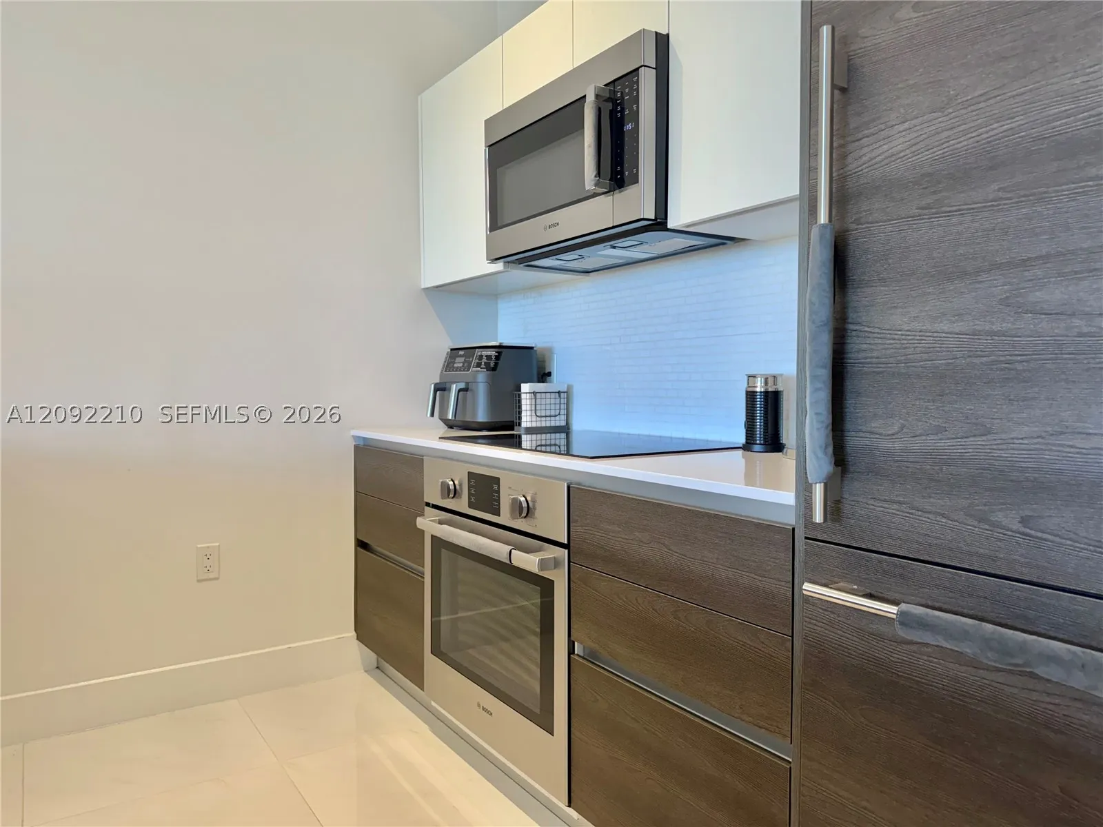 301 Altara Ave #418