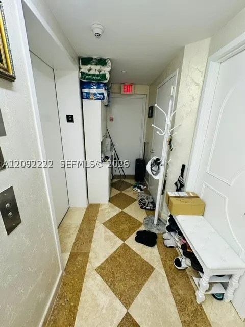 18911 Collins Ave #604
