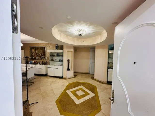 18911 Collins Ave #604