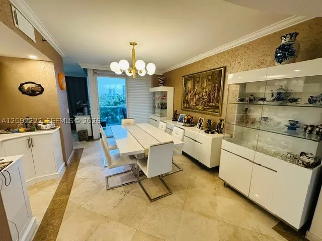 18911 Collins Ave #604