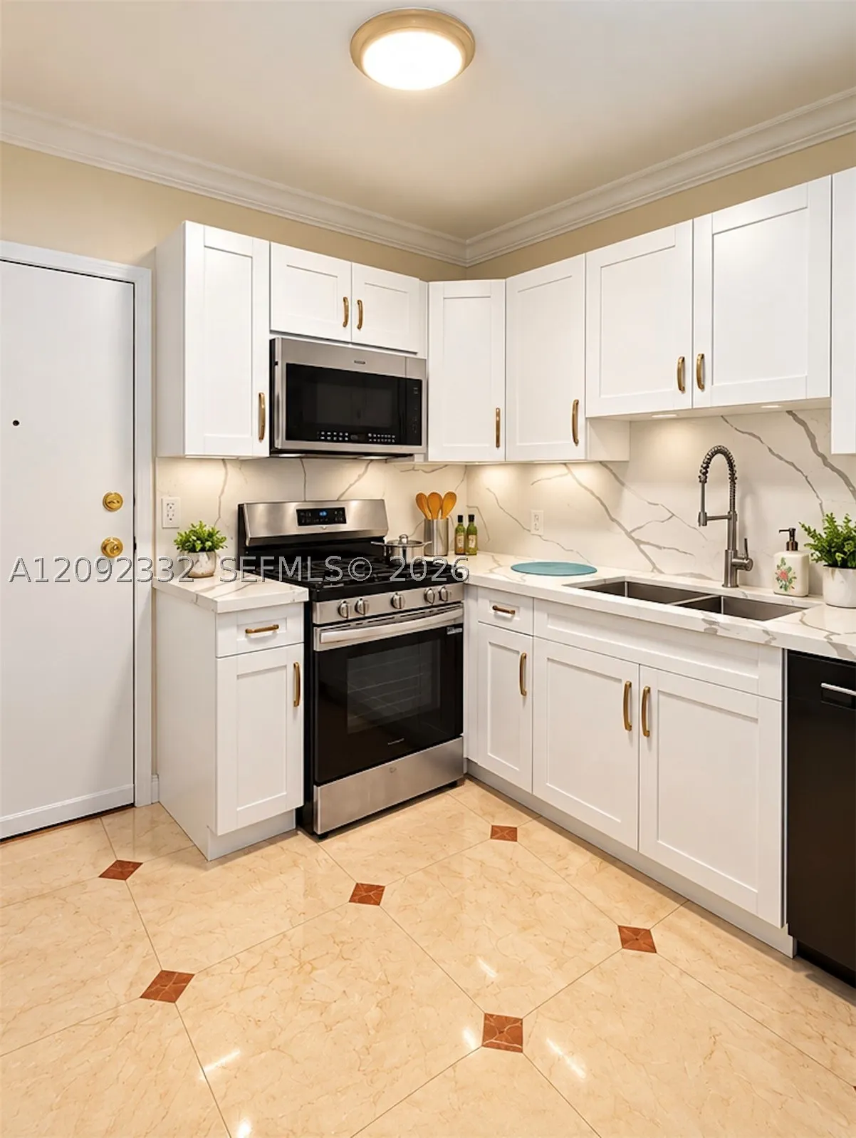 700 Biltmore Way #1212
