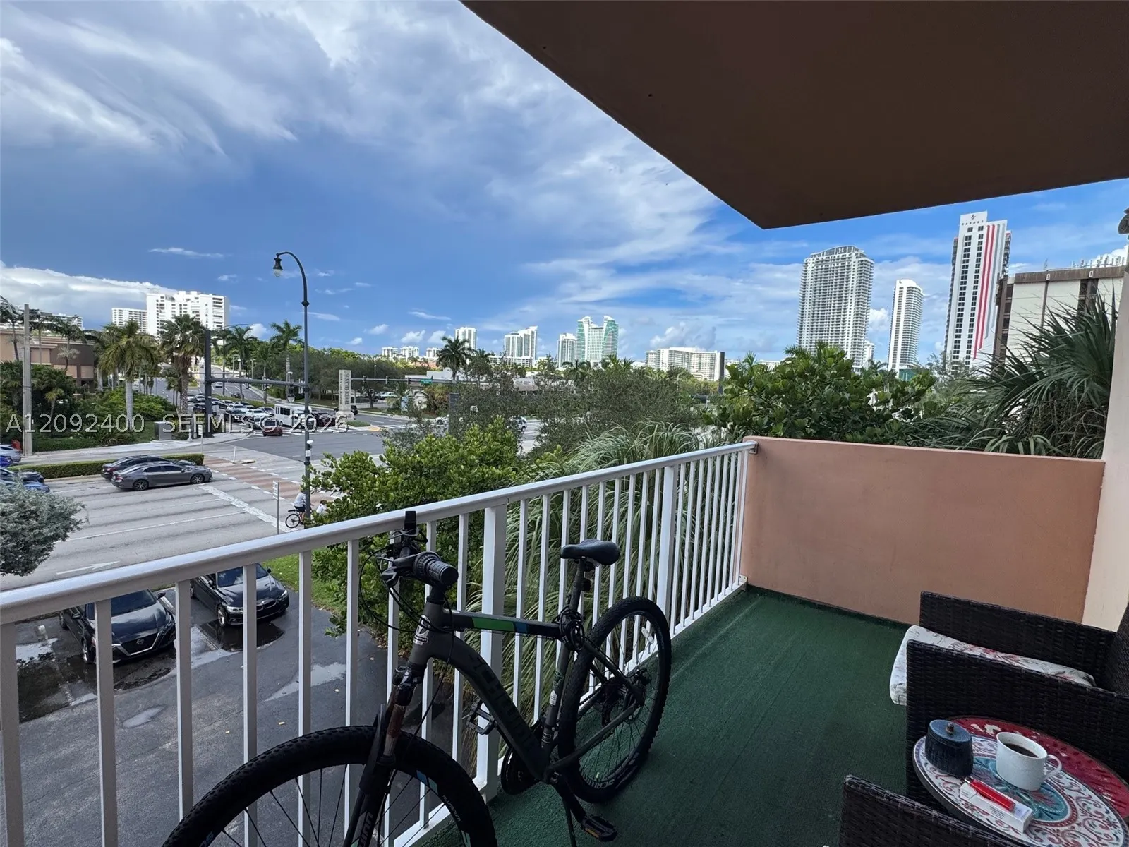 2200 E Hallandale Beach Blvd #301