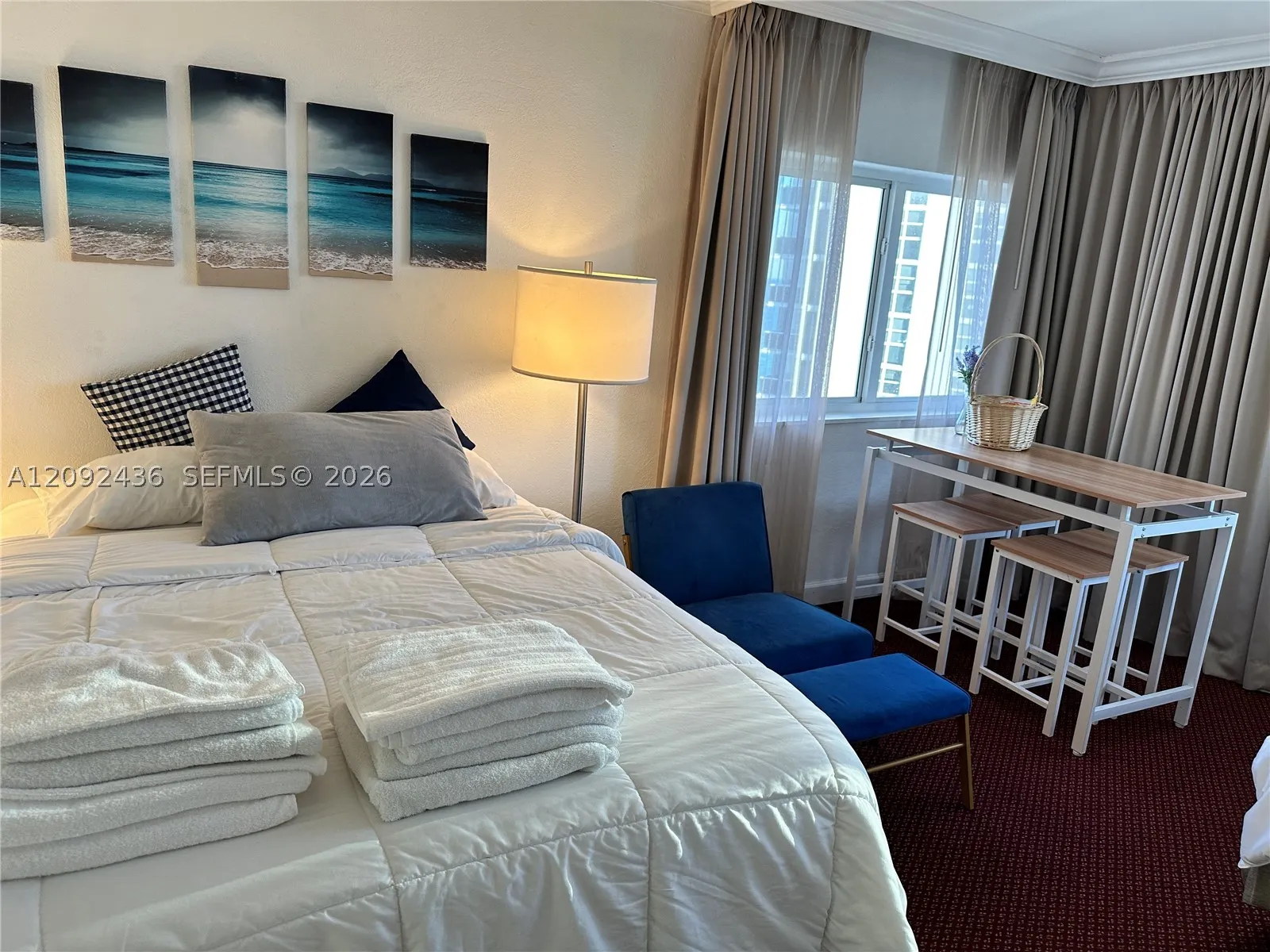 19201 Collins Ave #644