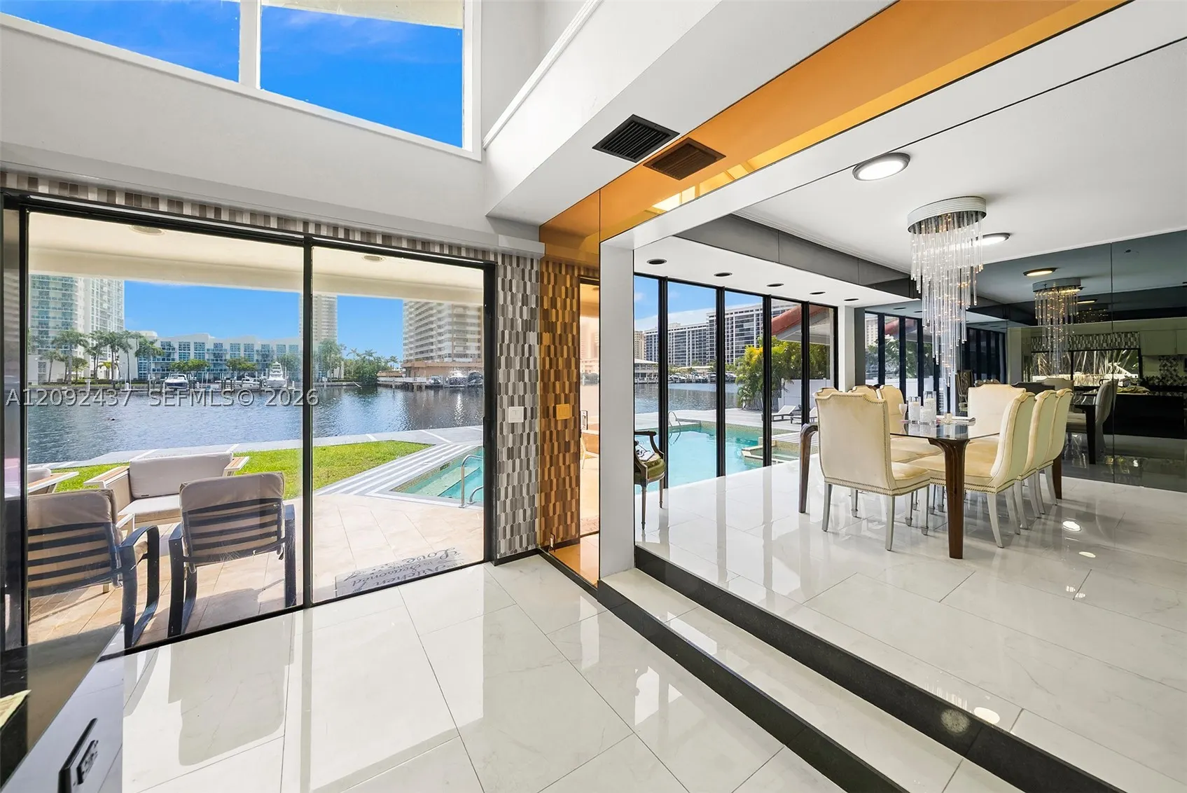 507 Palm Dr