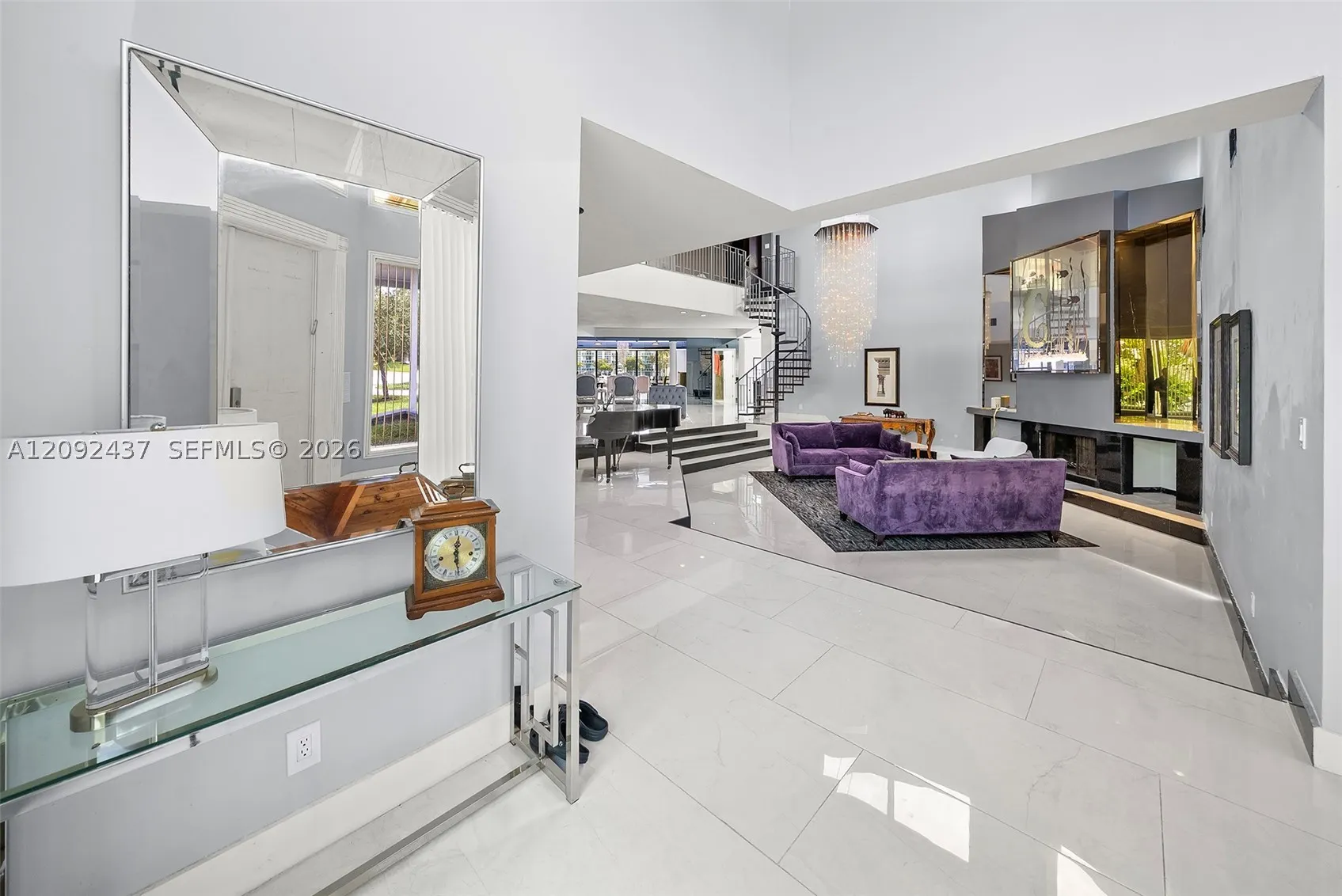 507 Palm Dr