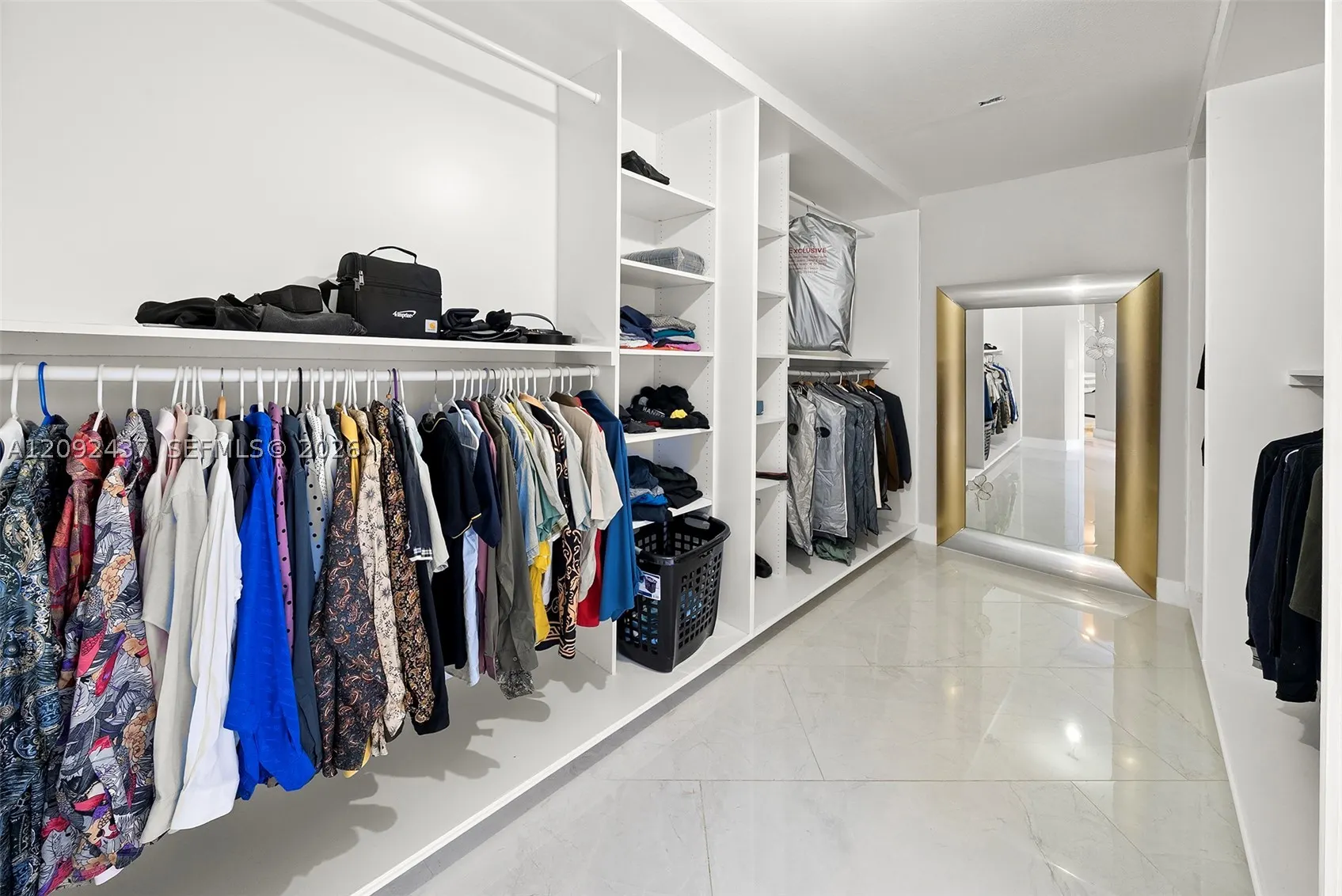507 Palm Dr