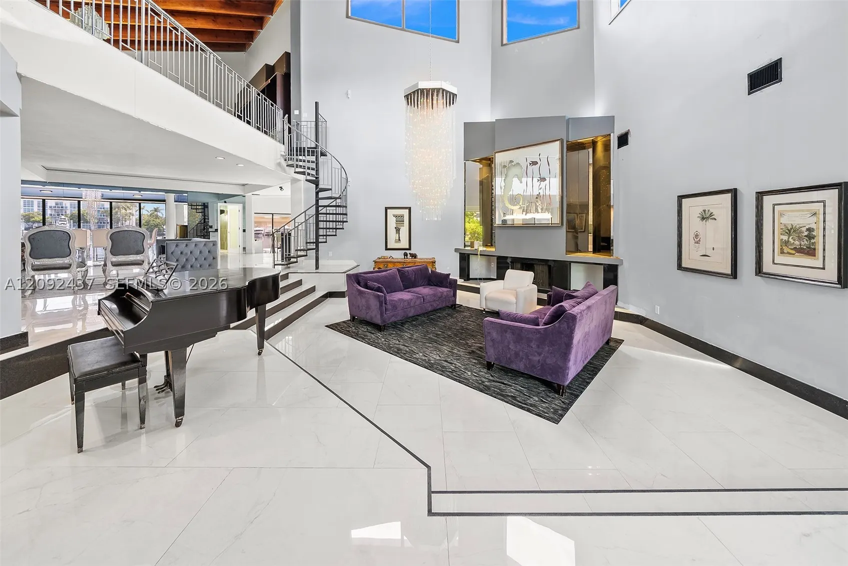 507 Palm Dr