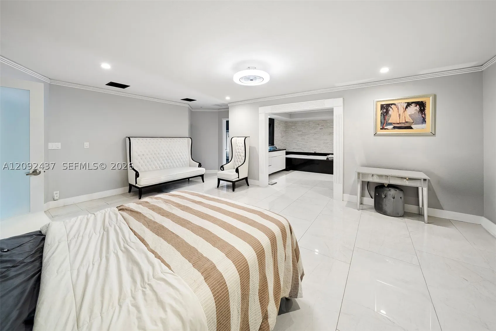 507 Palm Dr