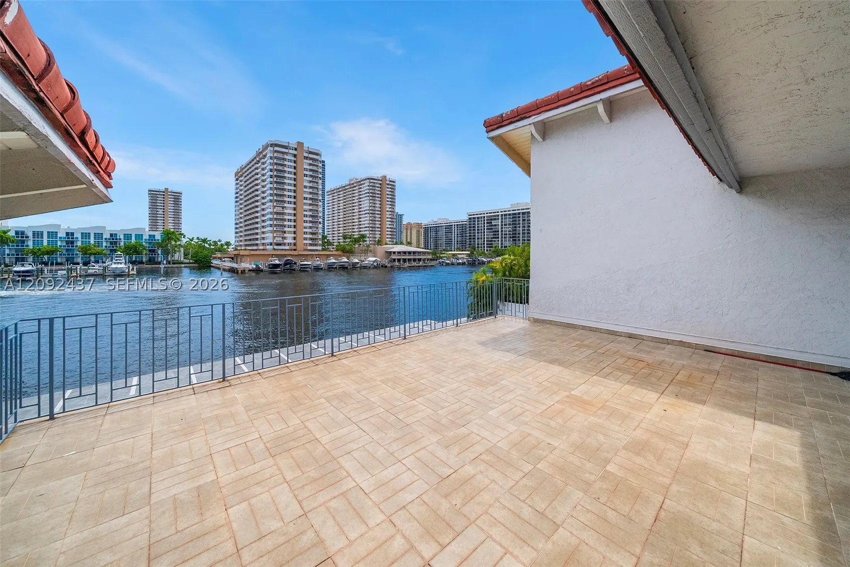 507 Palm Dr