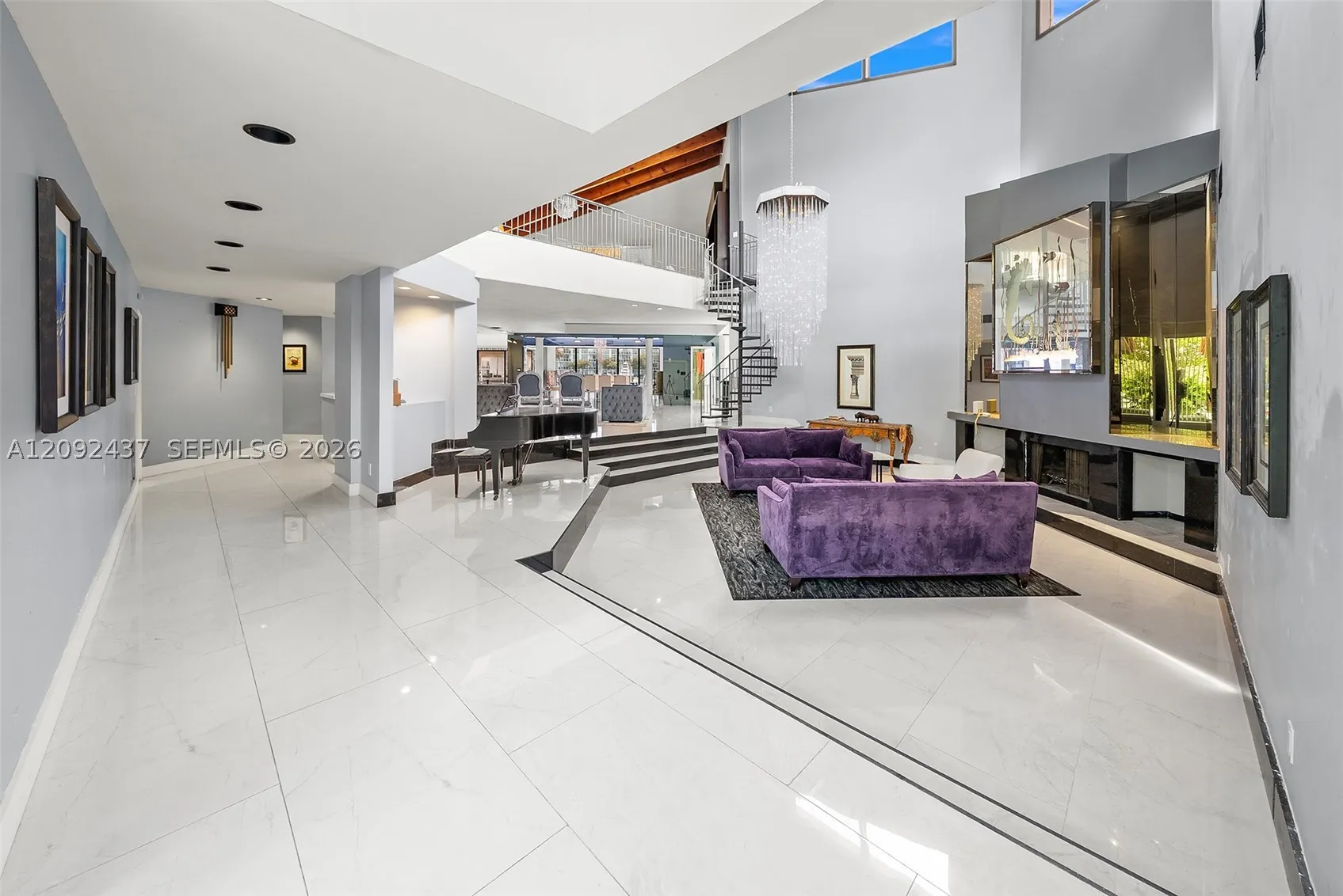 507 Palm Dr