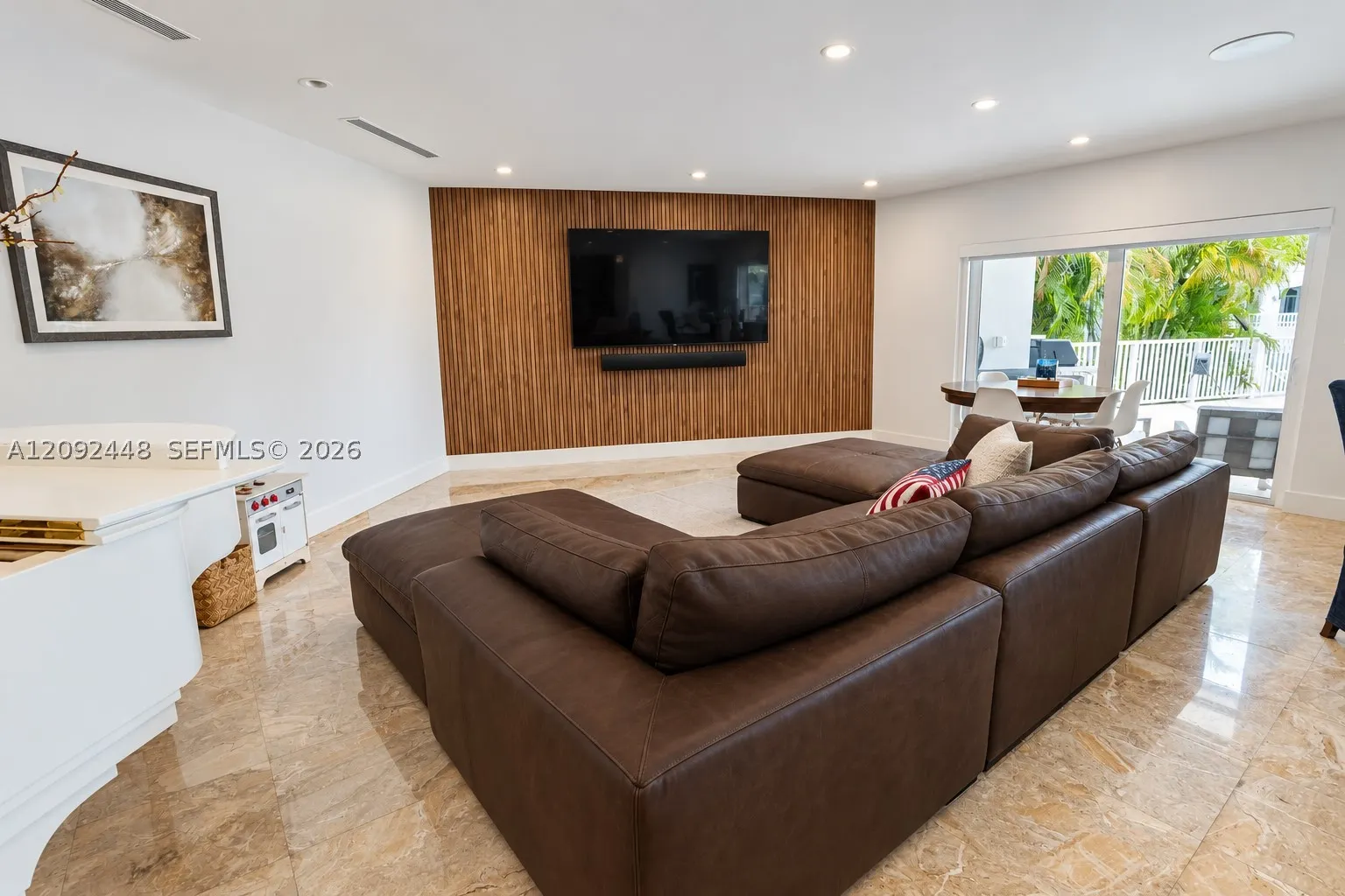 705 Bella Vista Ave
