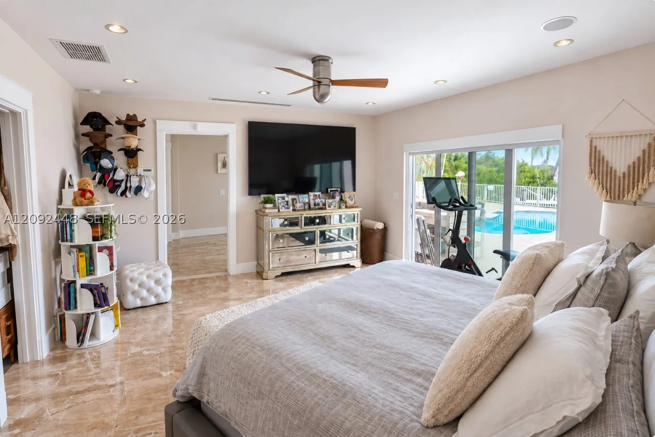 705 Bella Vista Ave
