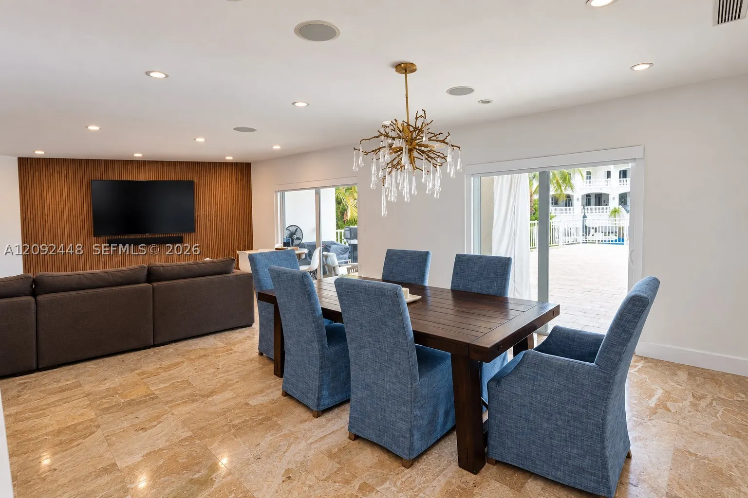 705 Bella Vista Ave