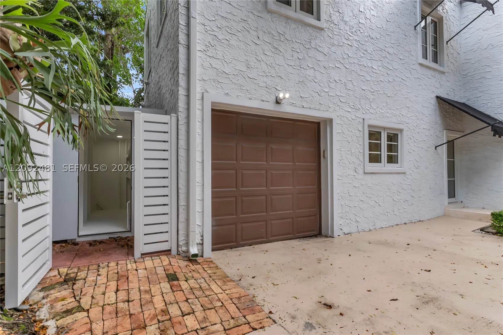 1222 Cortez St