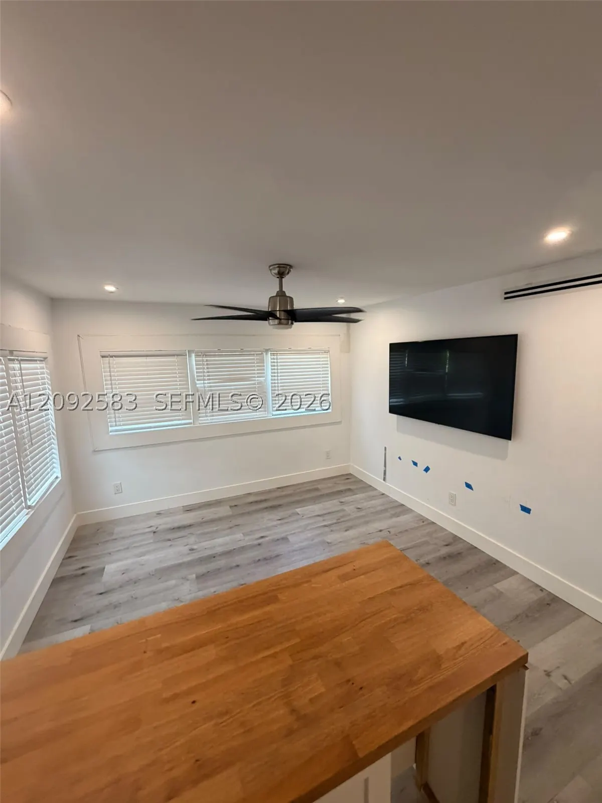 320 NE 57th St ##2