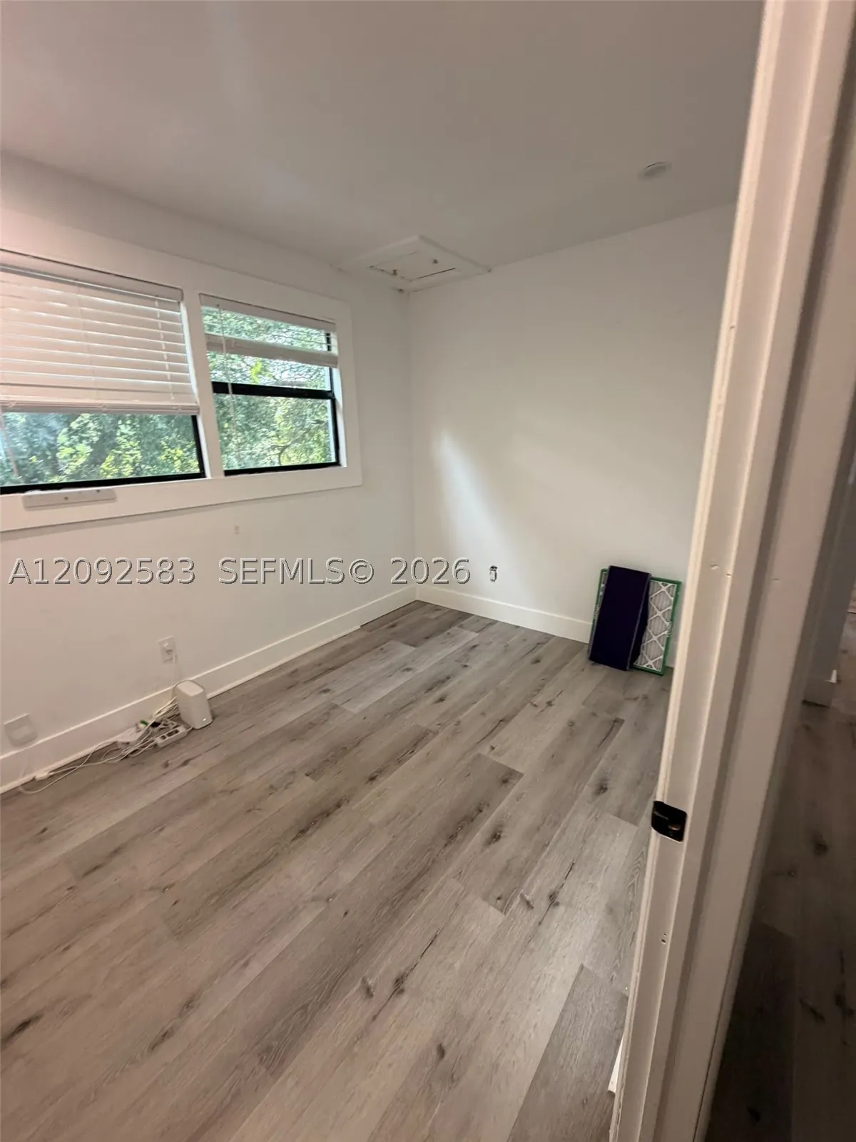 320 NE 57th St ##2