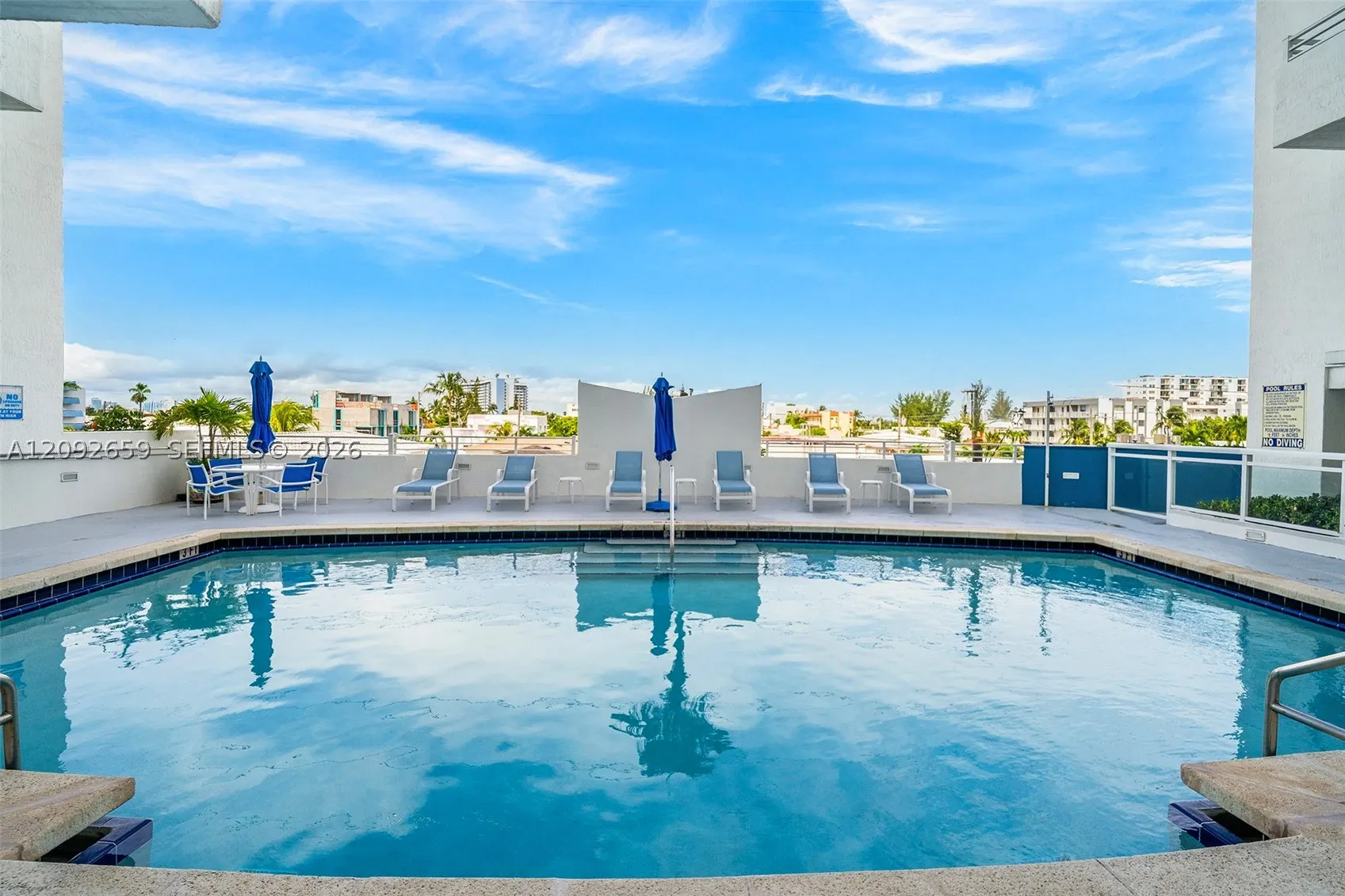 7600 Collins Ave #1012