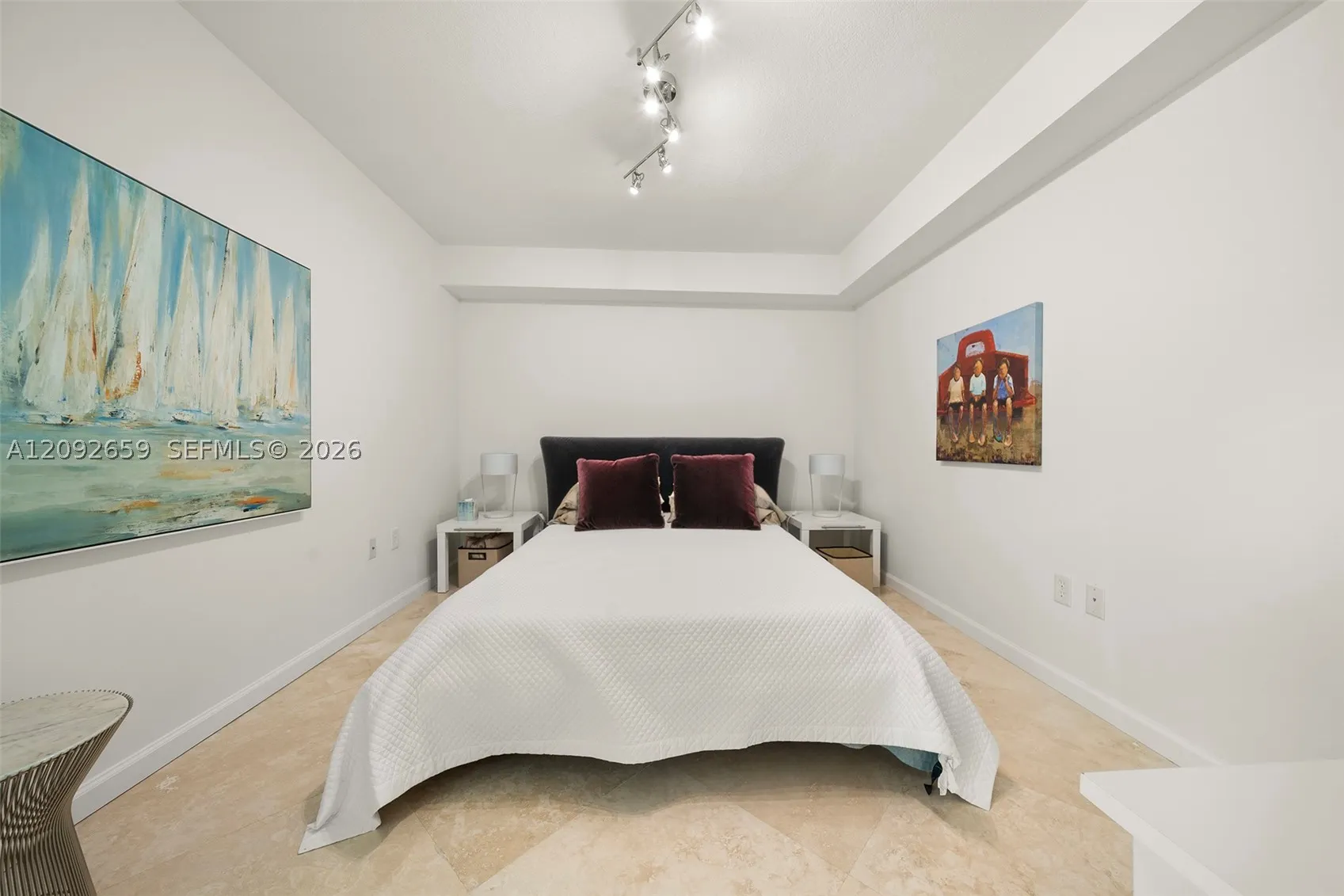 7600 Collins Ave #1012
