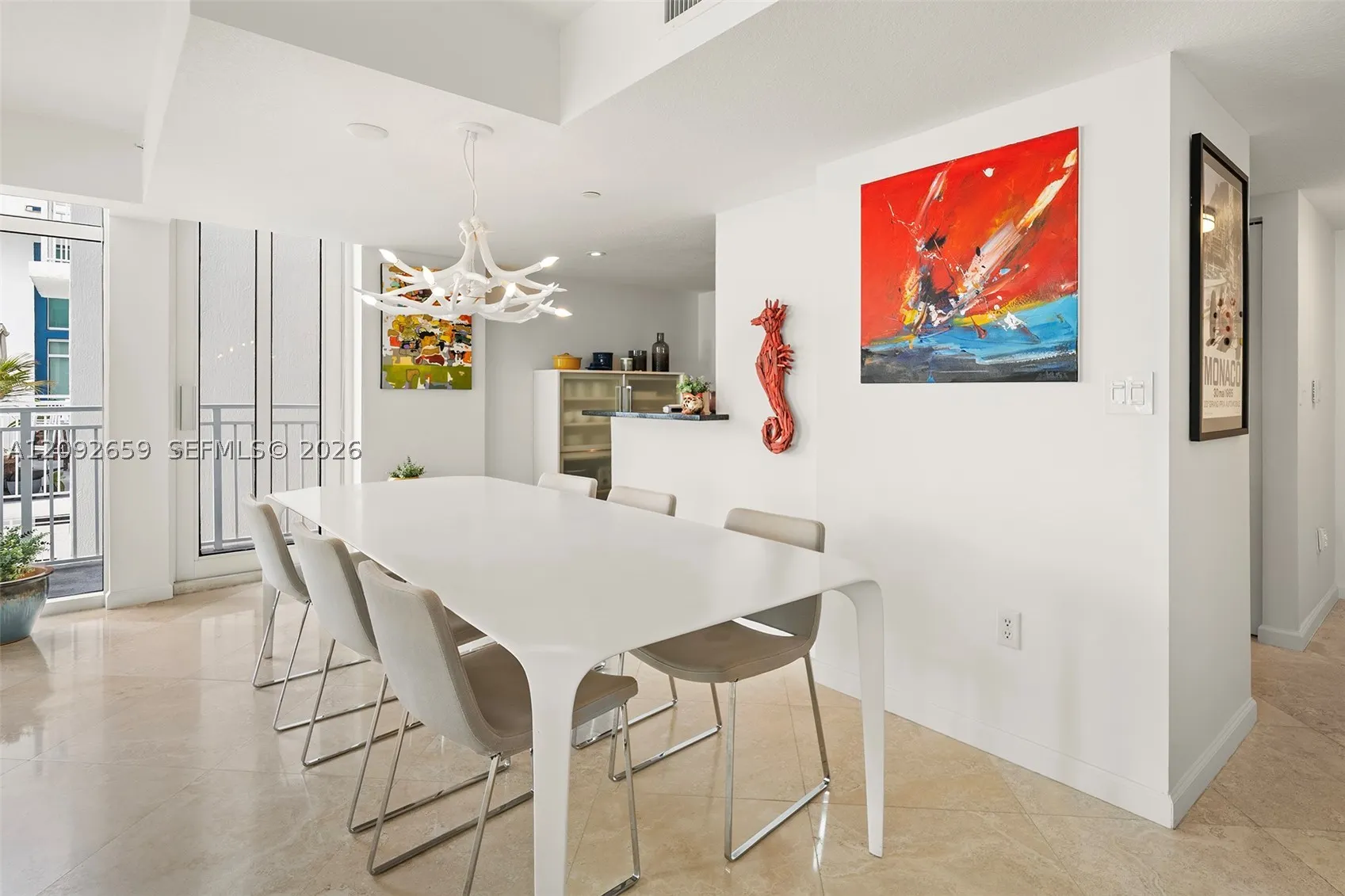 7600 Collins Ave #1012