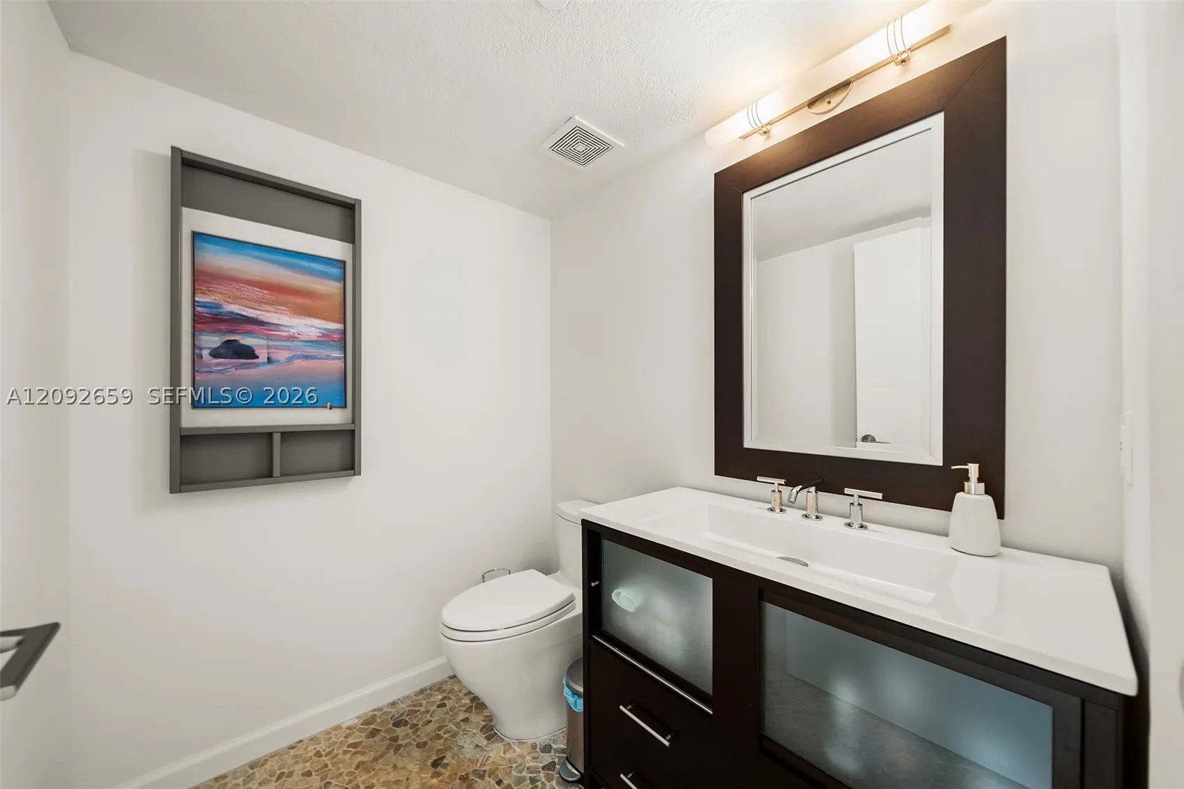 7600 Collins Ave #1012