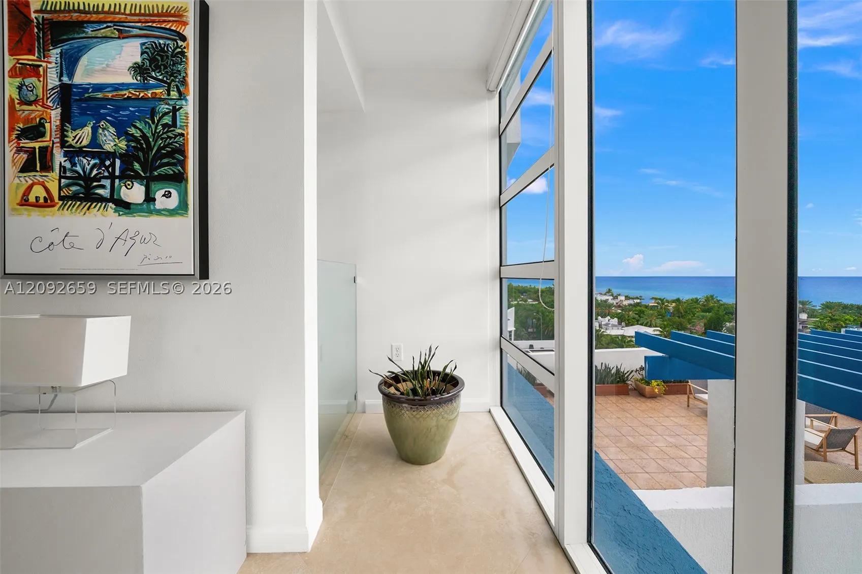 7600 Collins Ave #1012