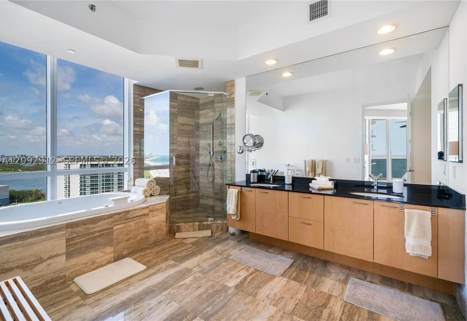 15811 Collins Ave #2006