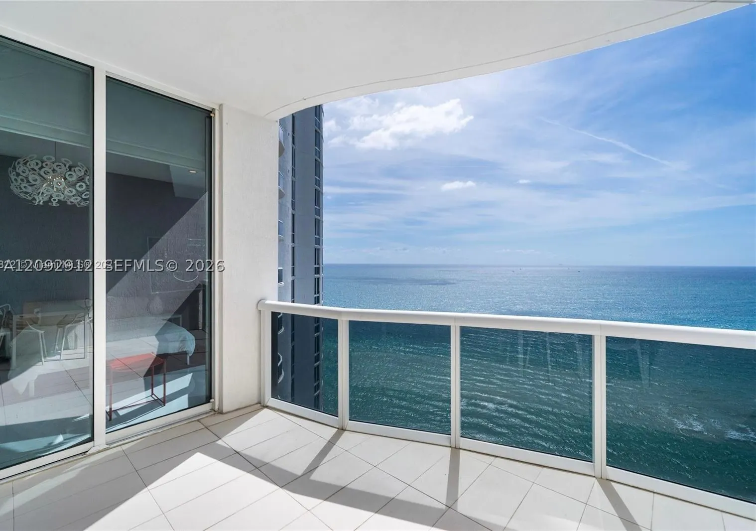 15811 Collins Ave #2006