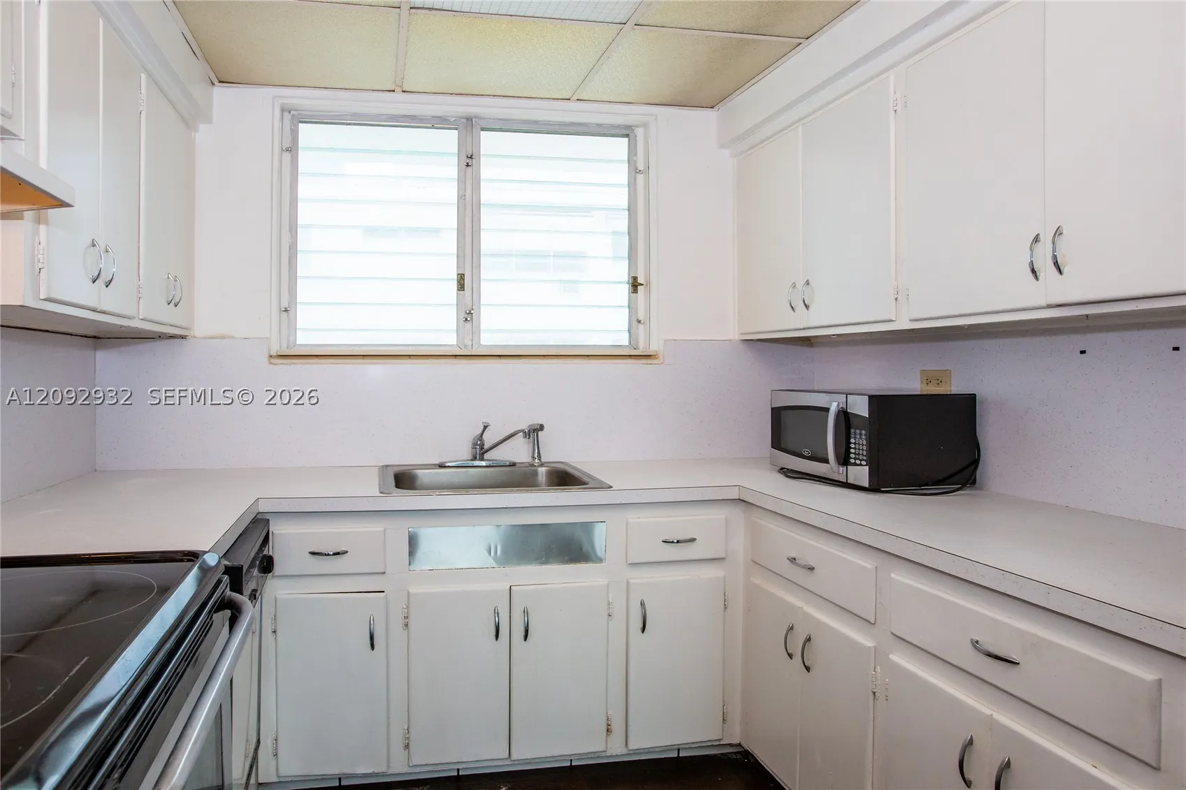 10178 Collins Ave #202
