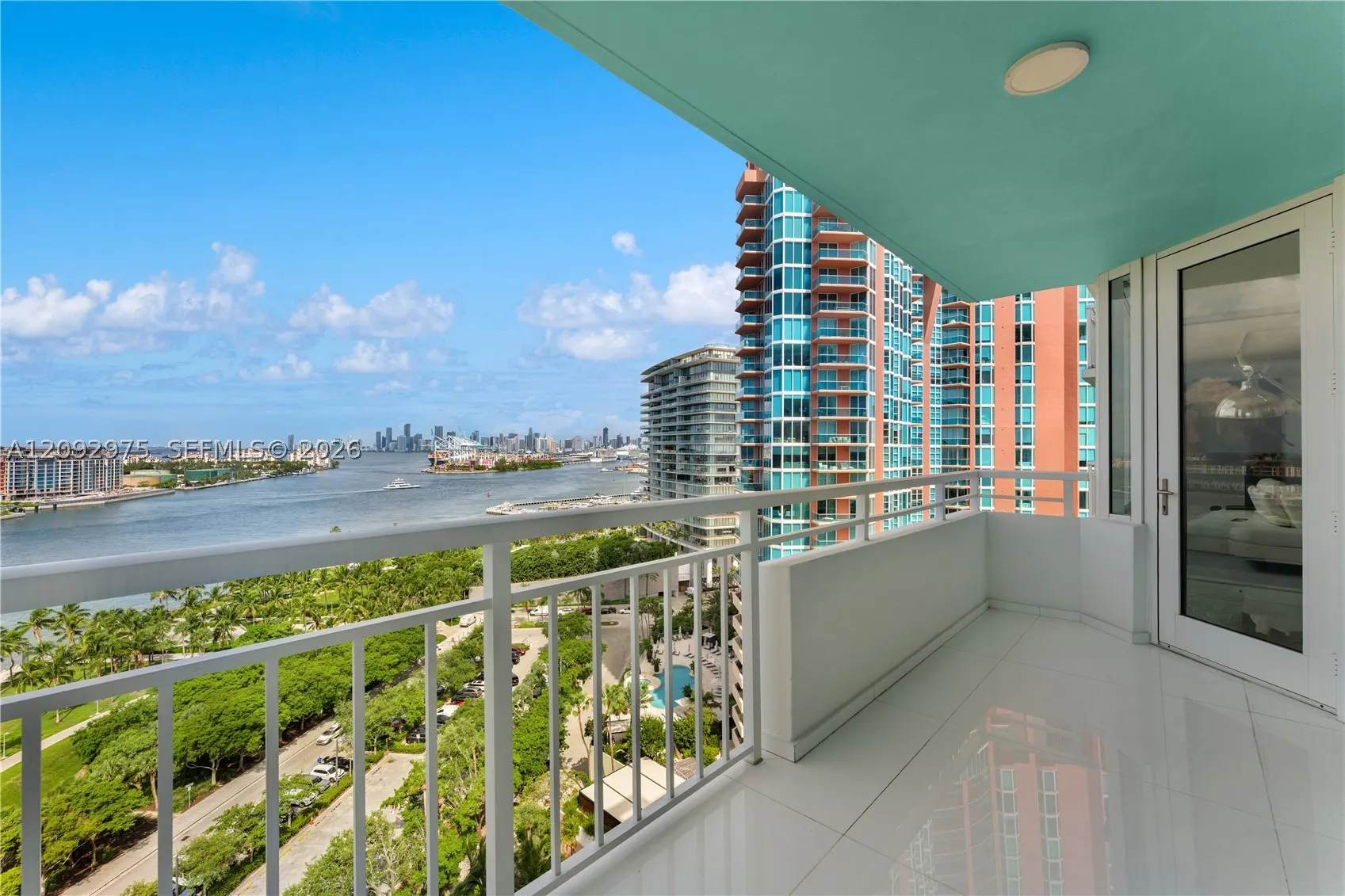 400 S Pointe Dr #1805