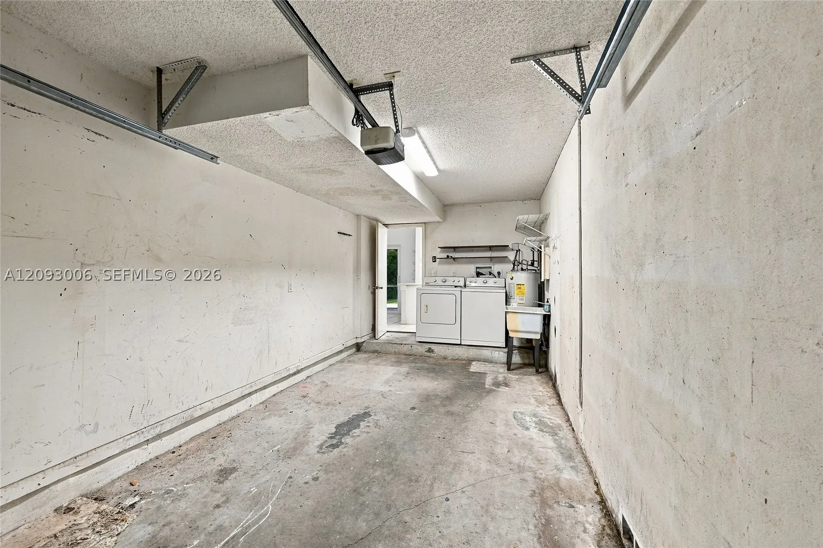 1301 SE 5th Ct