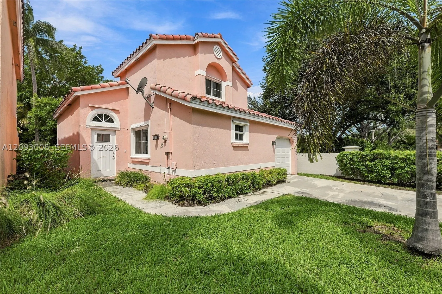 1301 SE 5th Ct