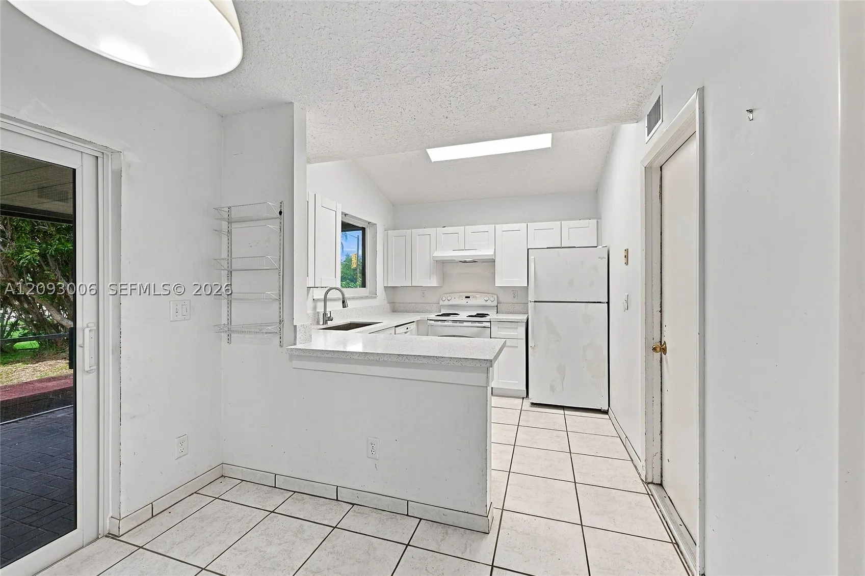1301 SE 5th Ct