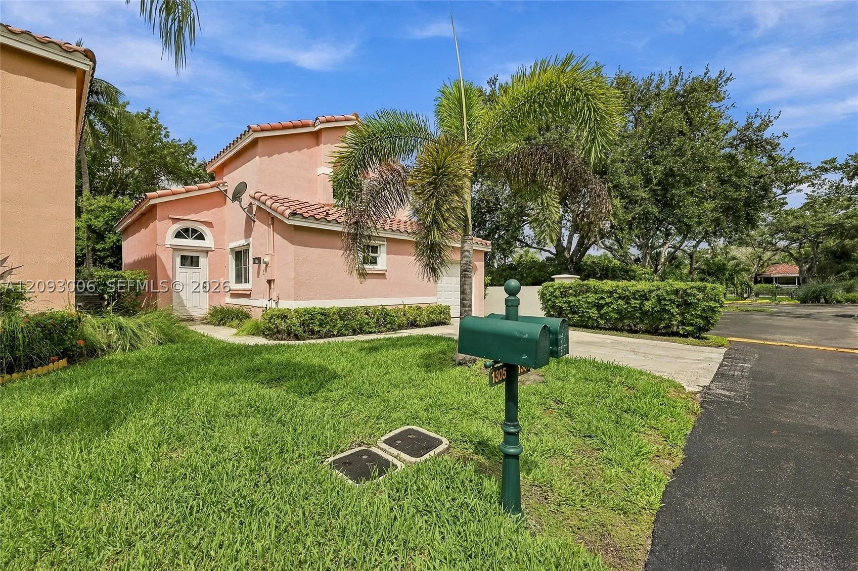 1301 SE 5th Ct