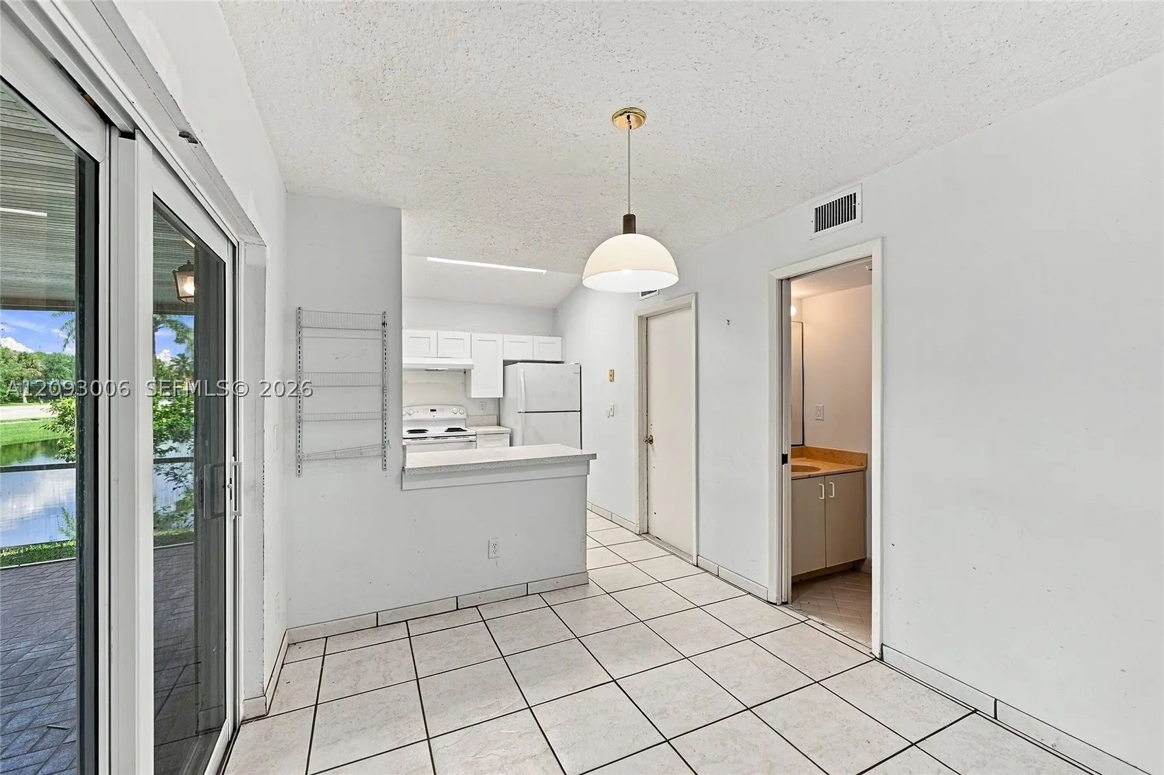 1301 SE 5th Ct