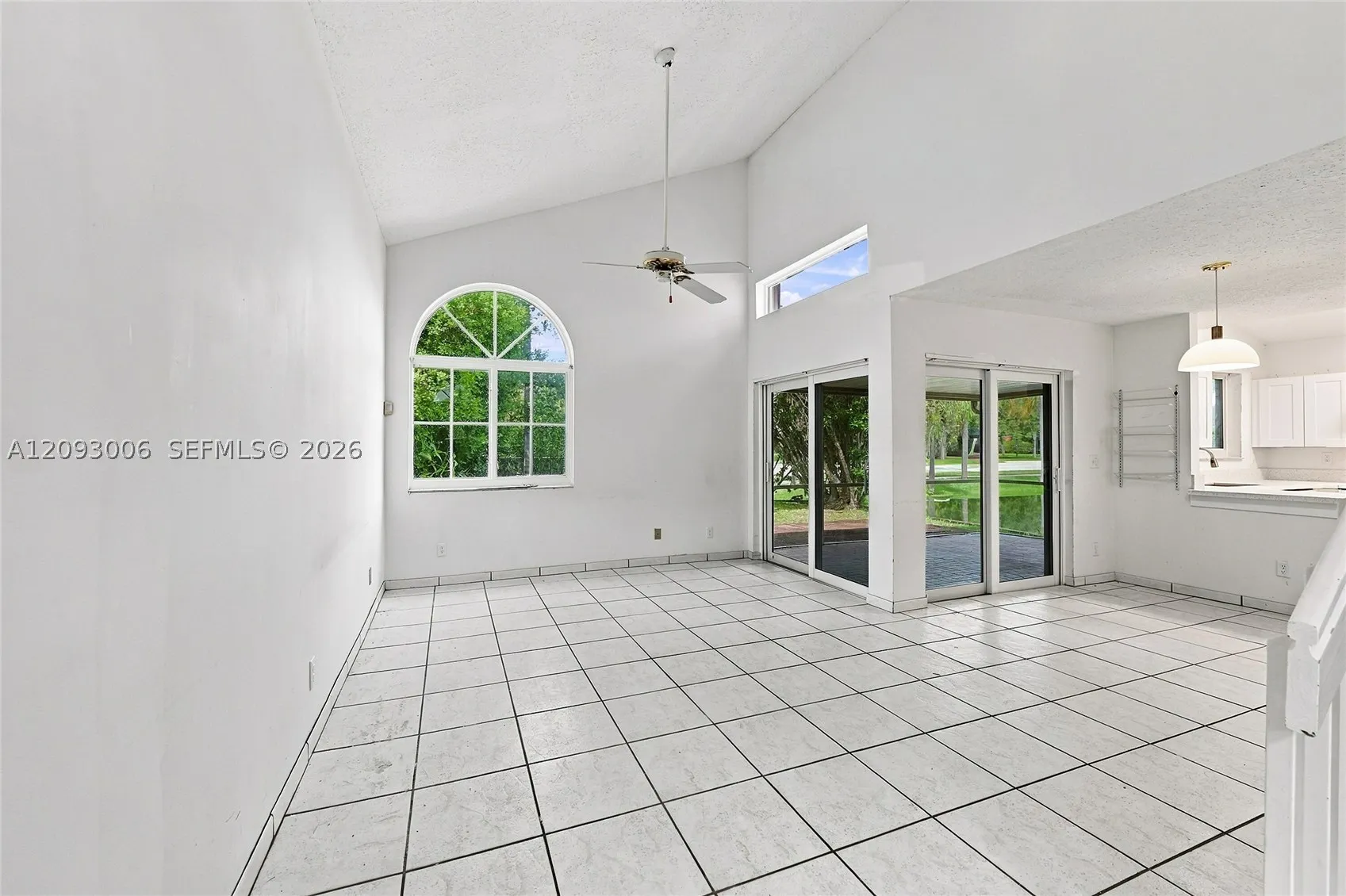 1301 SE 5th Ct