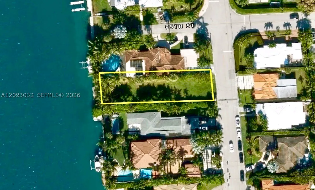 9480 Bay Dr
