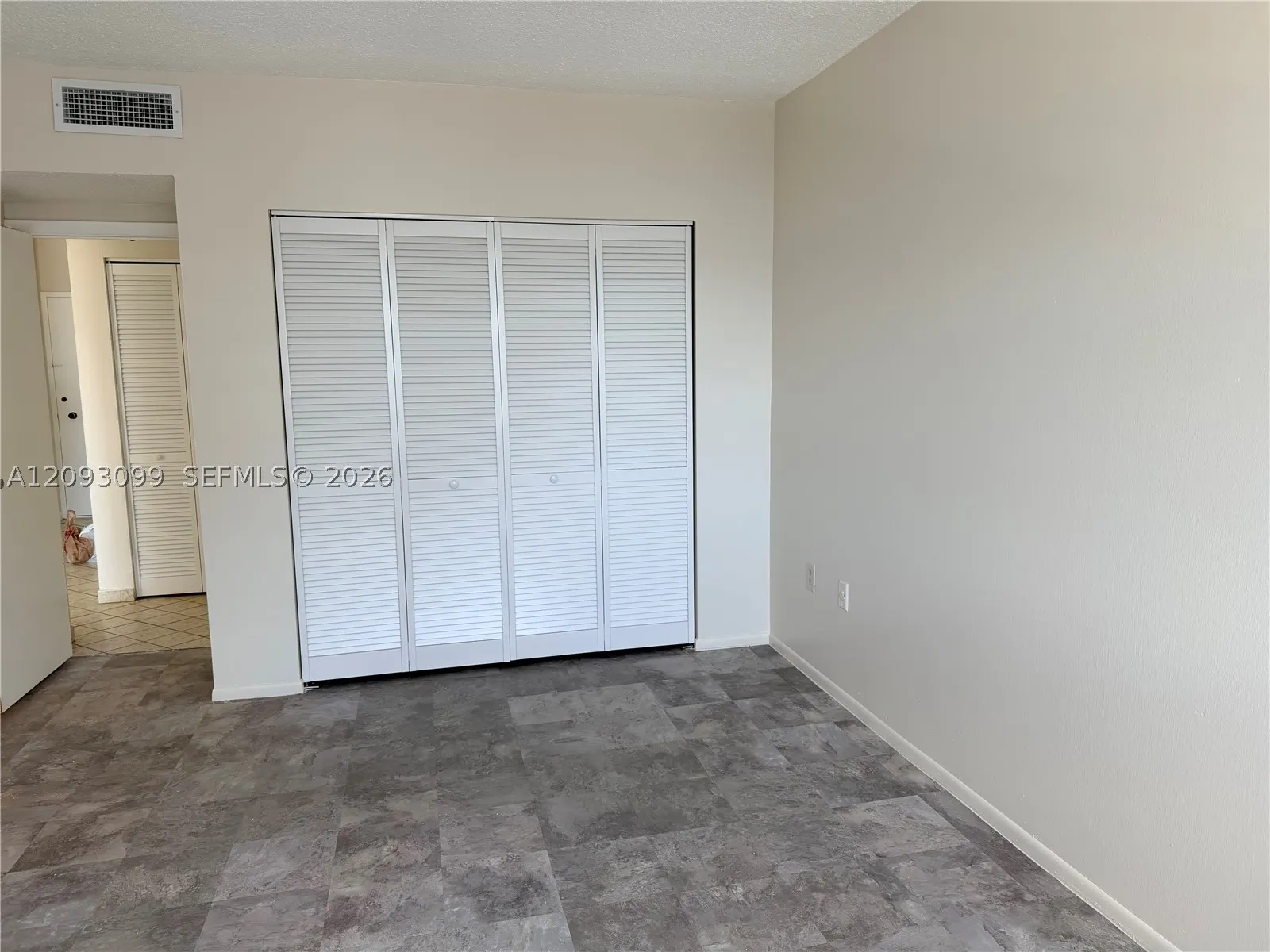 1965 S Ocean Dr #18C