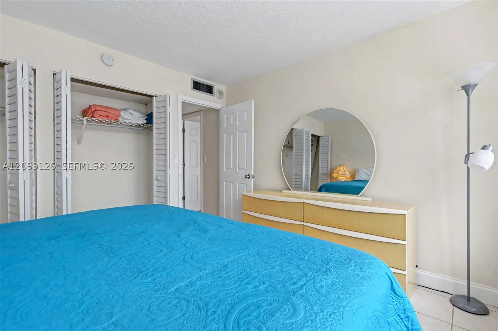 1825 S Ocean Dr #609